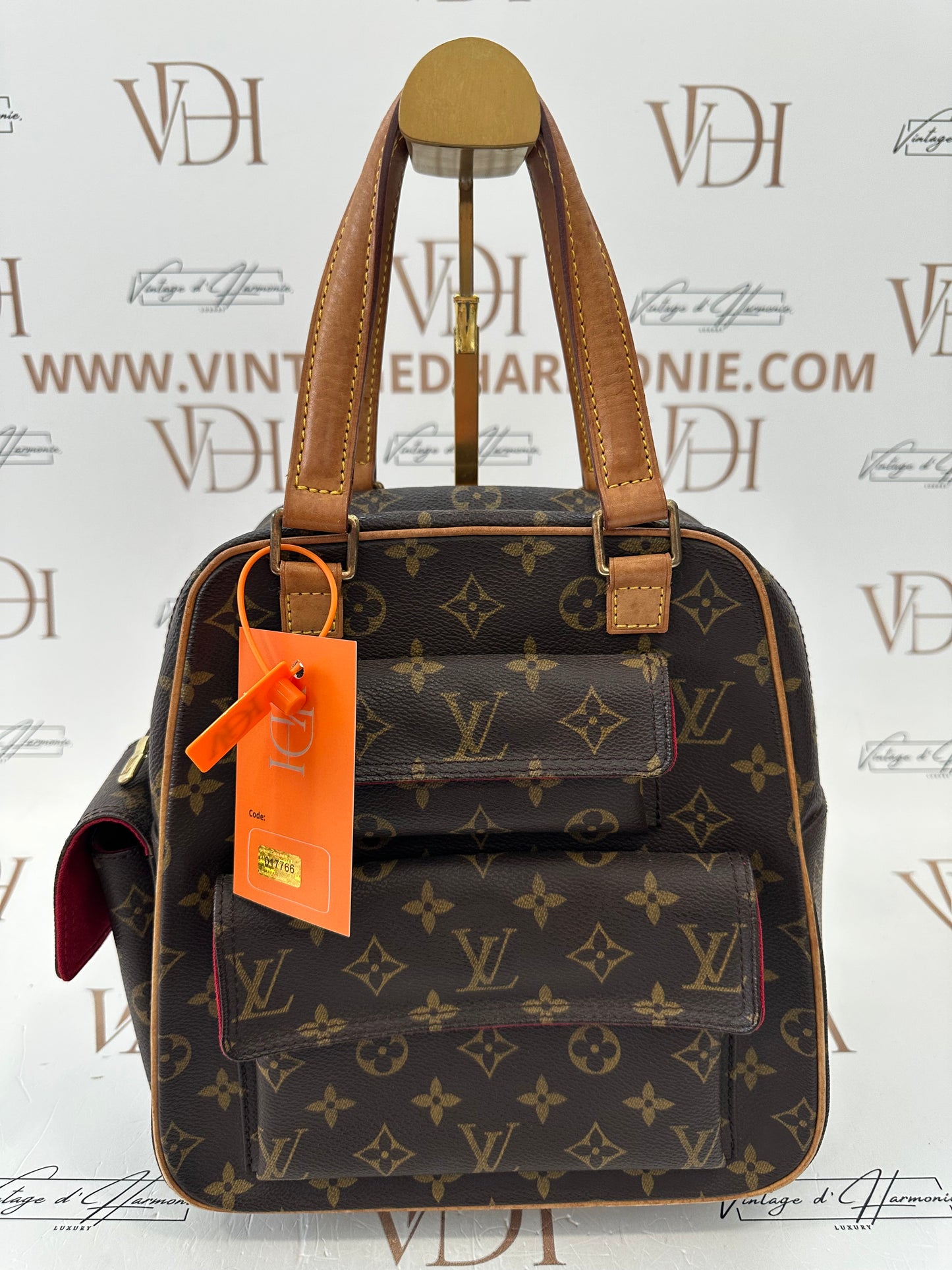 017766 - Louis Vuitton Excentricite