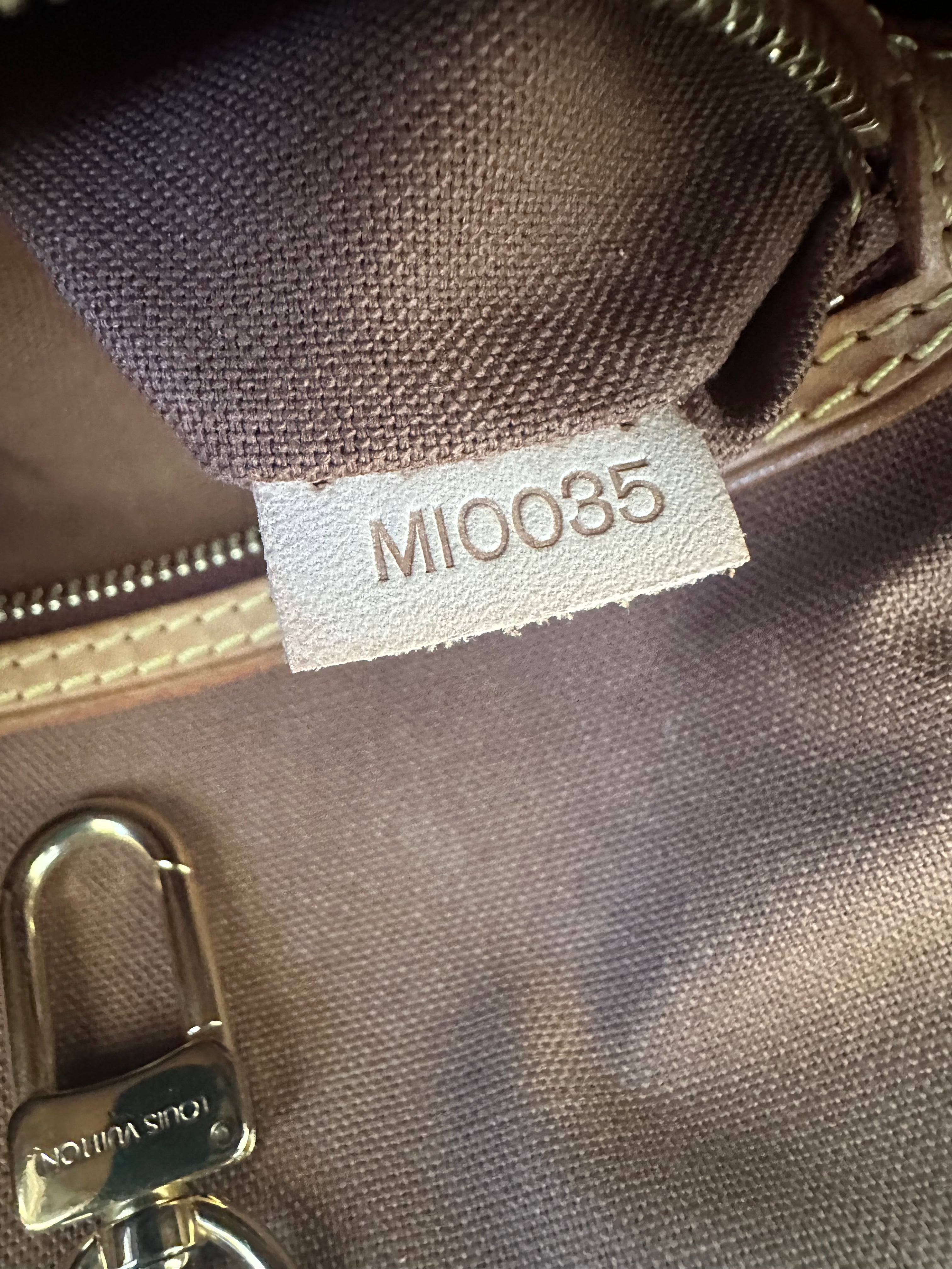 Louis Vuitton Batignolles Vertical