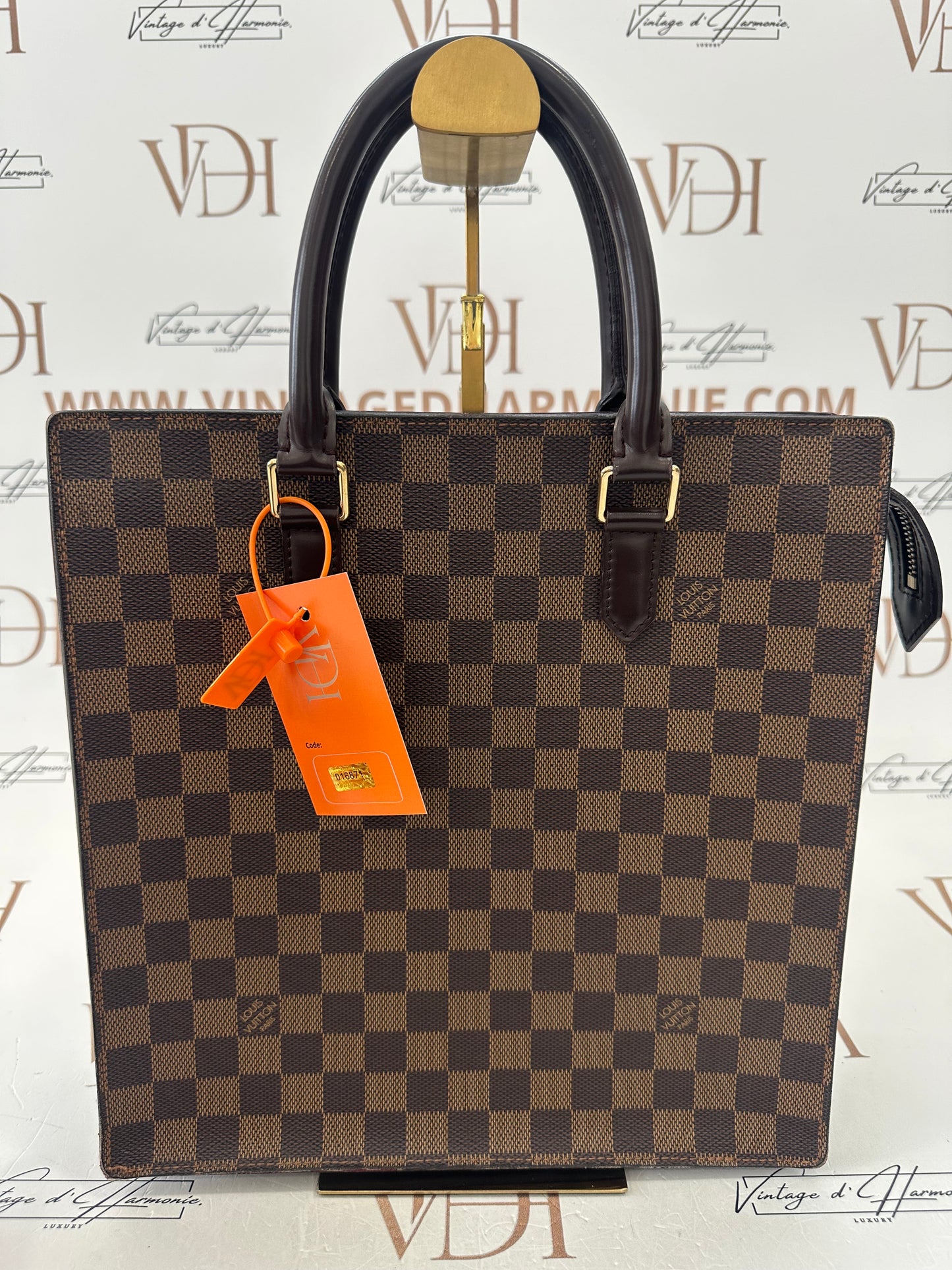 016871 - Louis Vuitton Venice PM