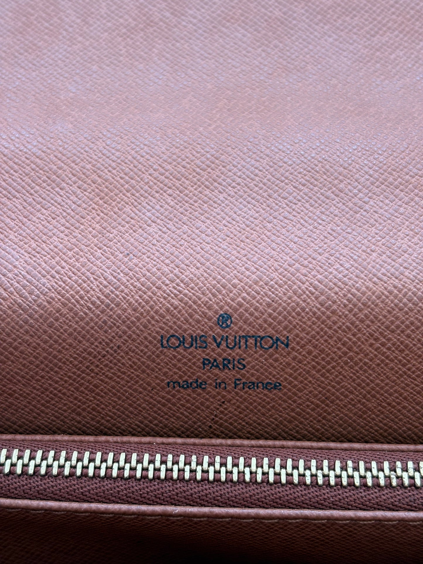018971 - Louis Vuitton Concorde