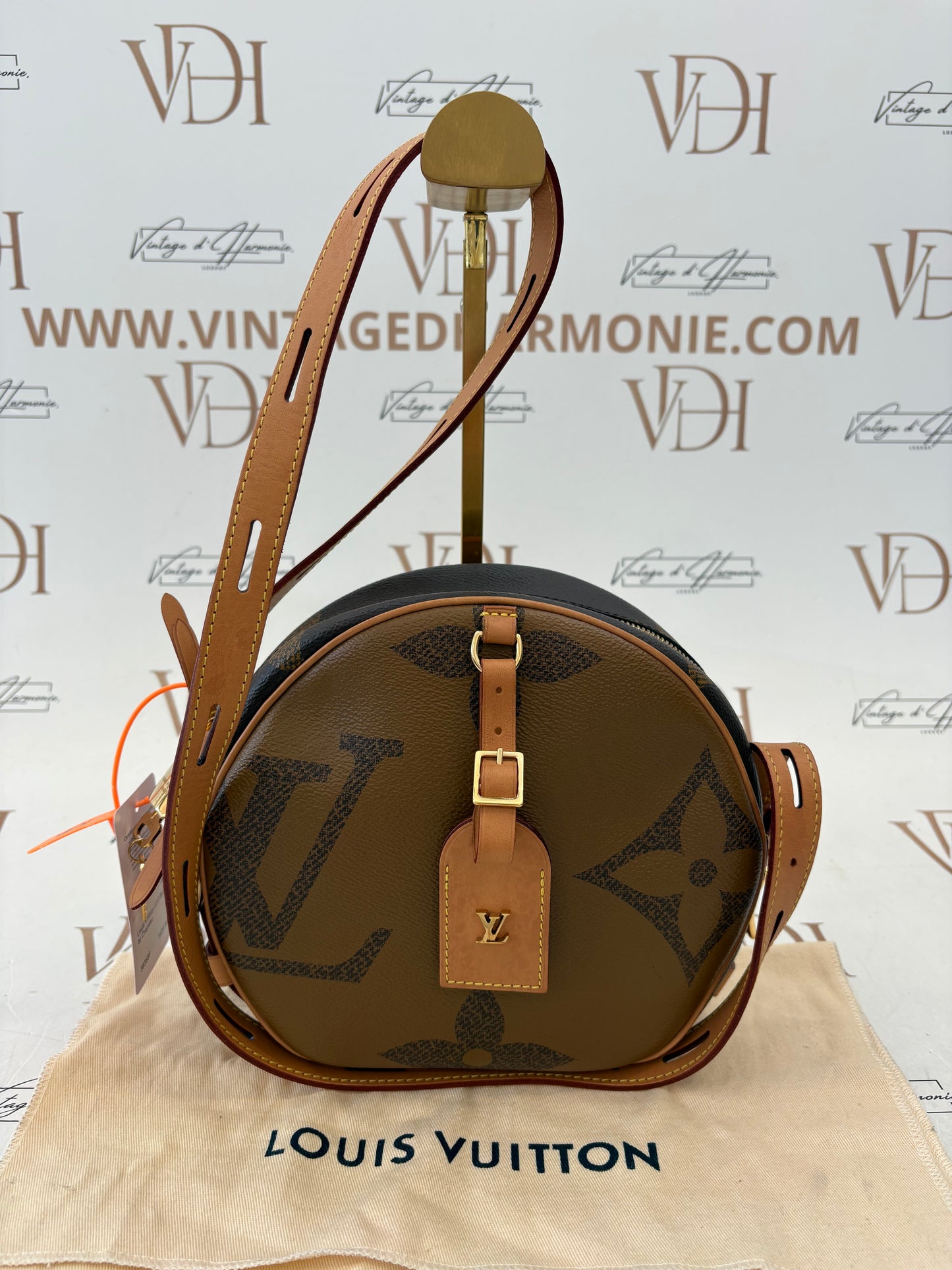 383589 - Louis Vuitton Boite Chapeau