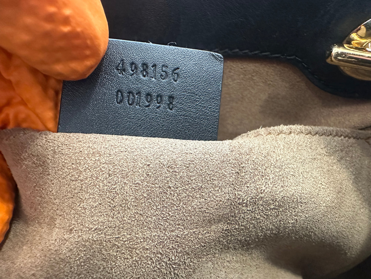 382218 - Gucci Padlock