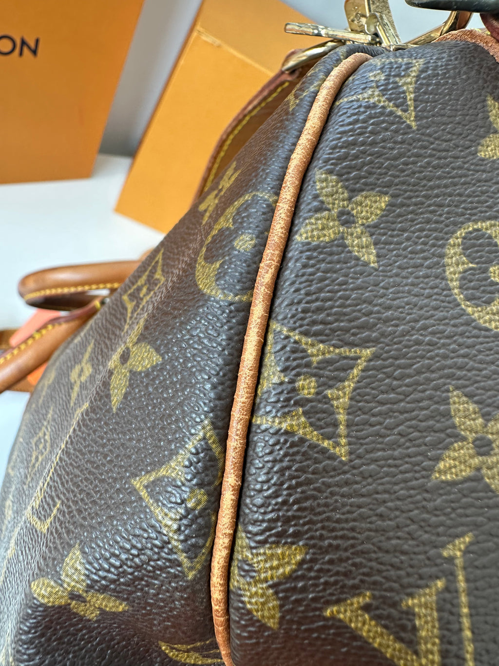 Louis Vuitton Keepall 55 Bandouliere