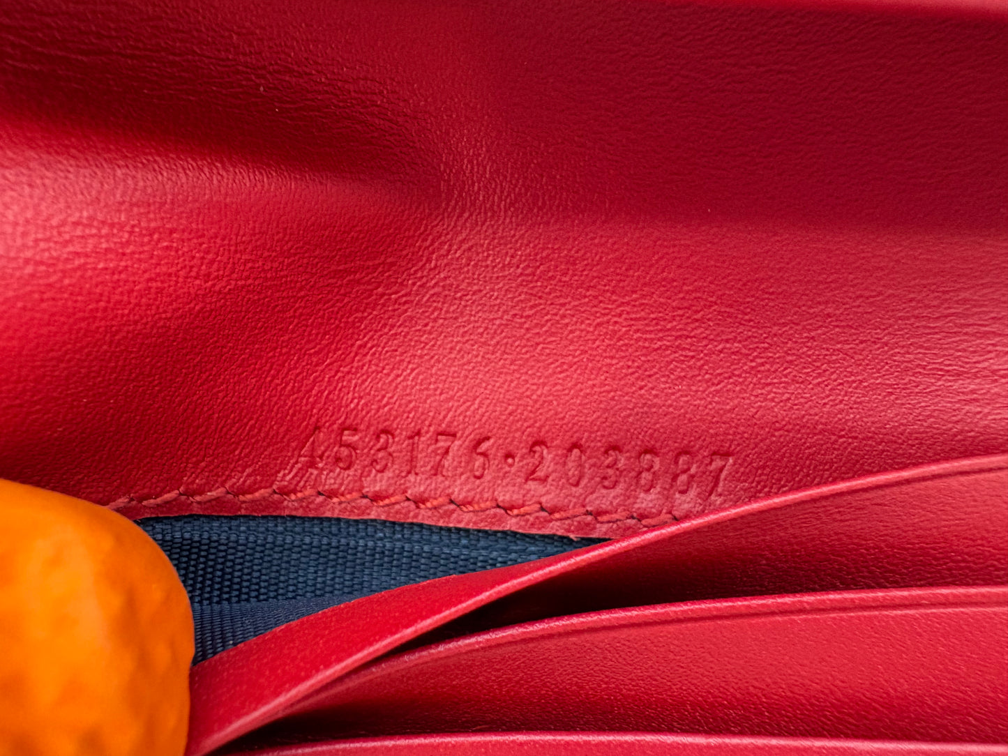383027 - Gucci Wallet