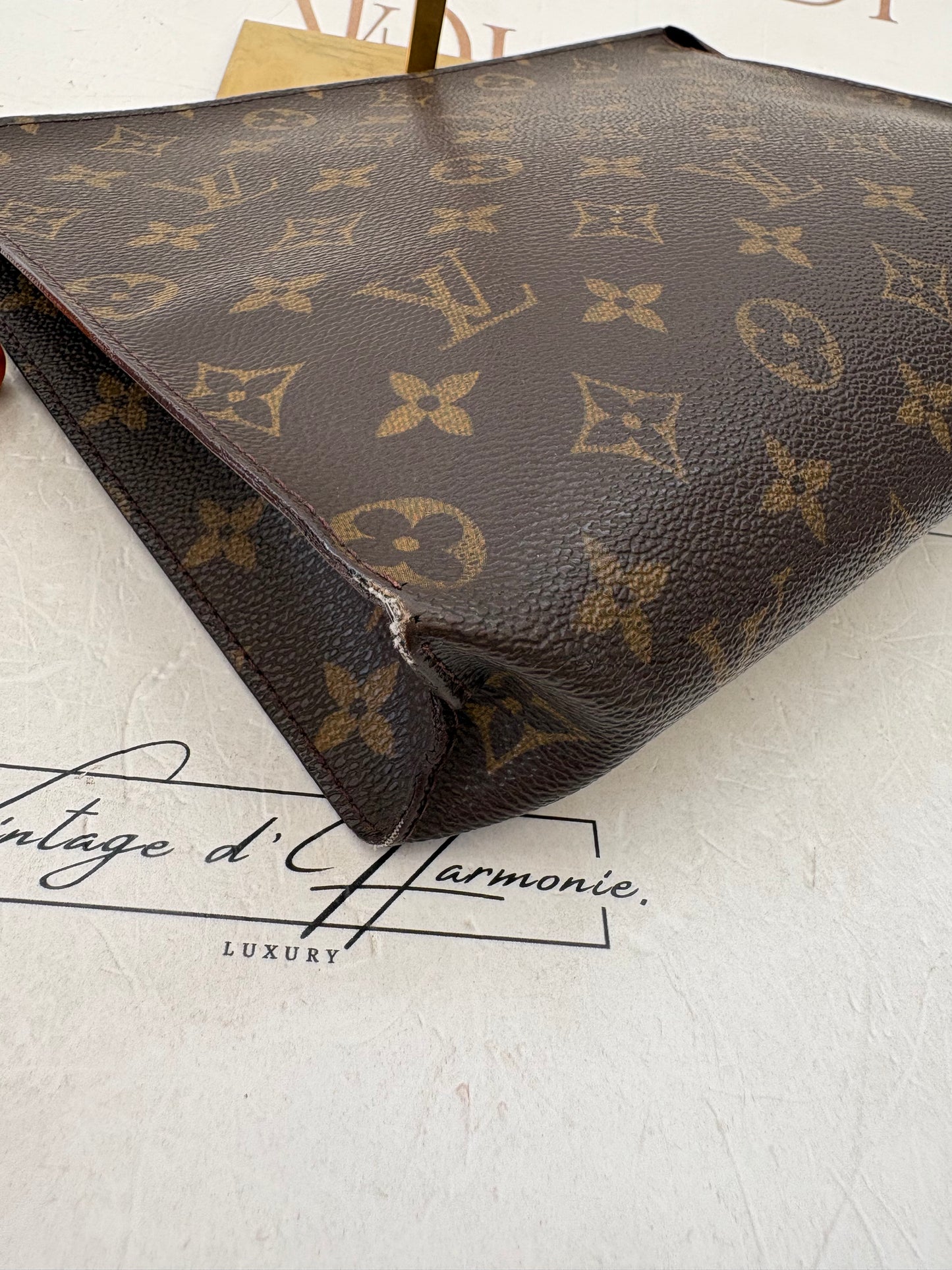 017704 - Louis Vuitton Pochette Toilette 26