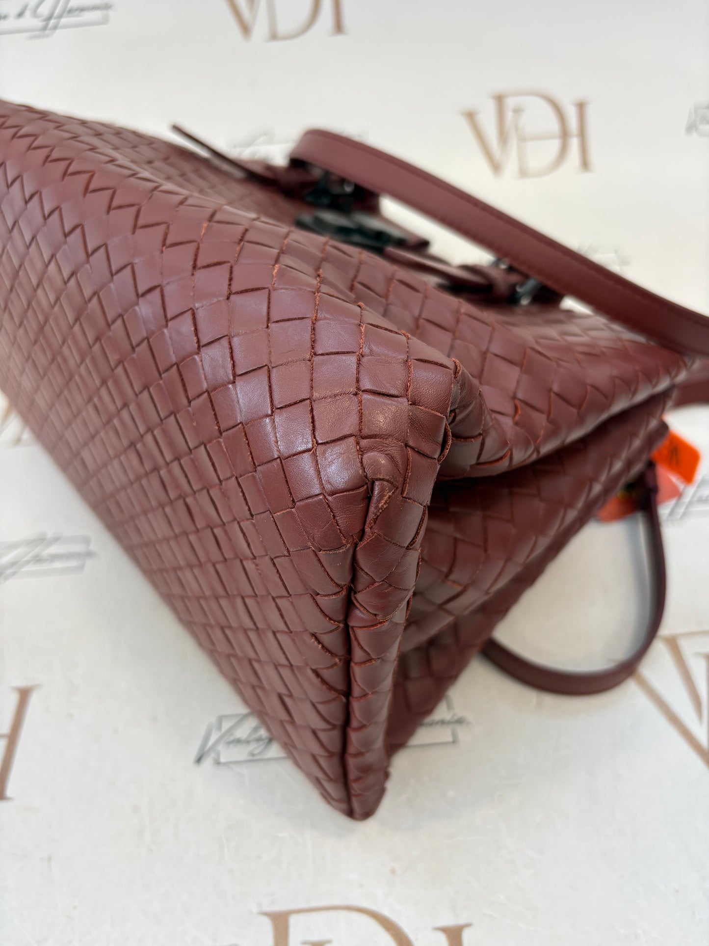 383695 - Bottega Veneta Roma