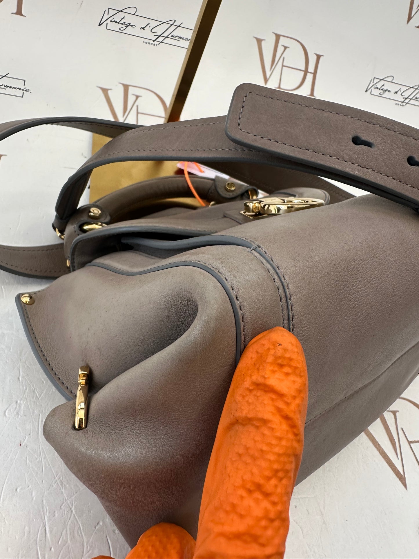 382385 - Salvatore Ferragamo Sofia