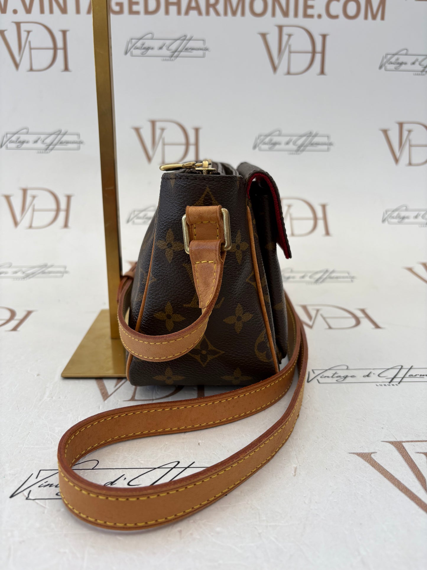018872 - Louis Vuitton Viva Cite PM