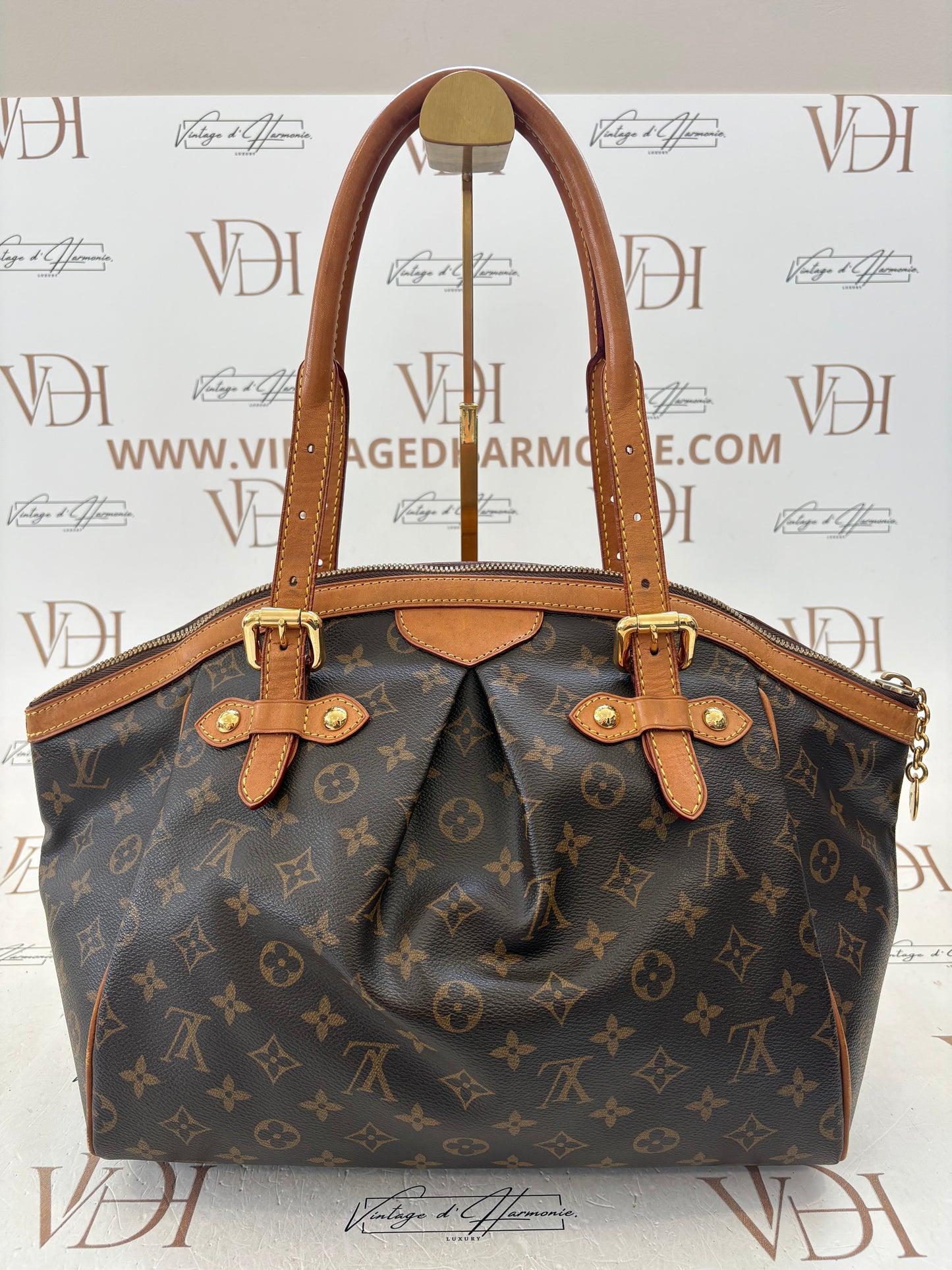201401 - Louis Vuitton Tivoli