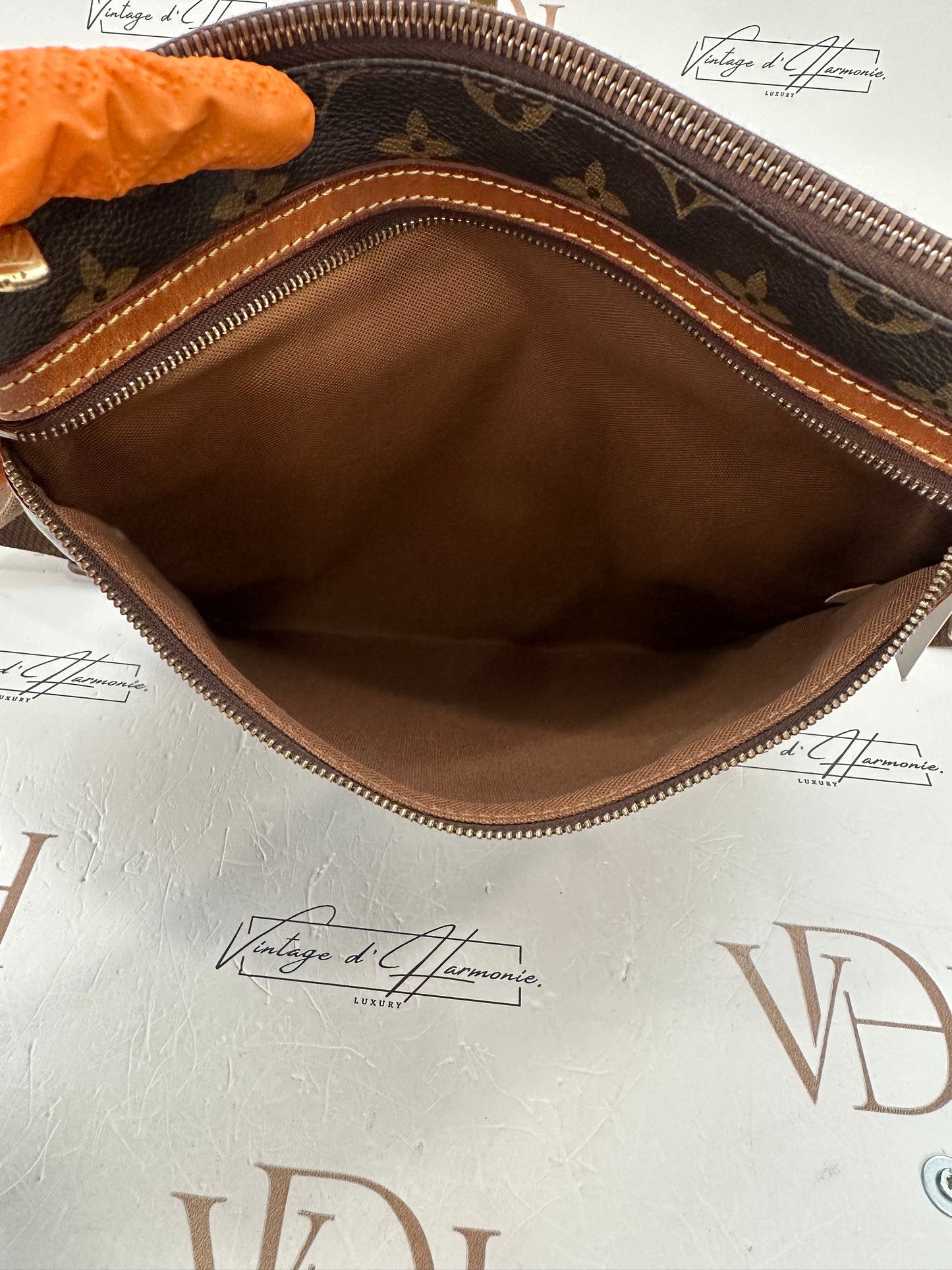 016787 - Louis Vuitton Bosphore