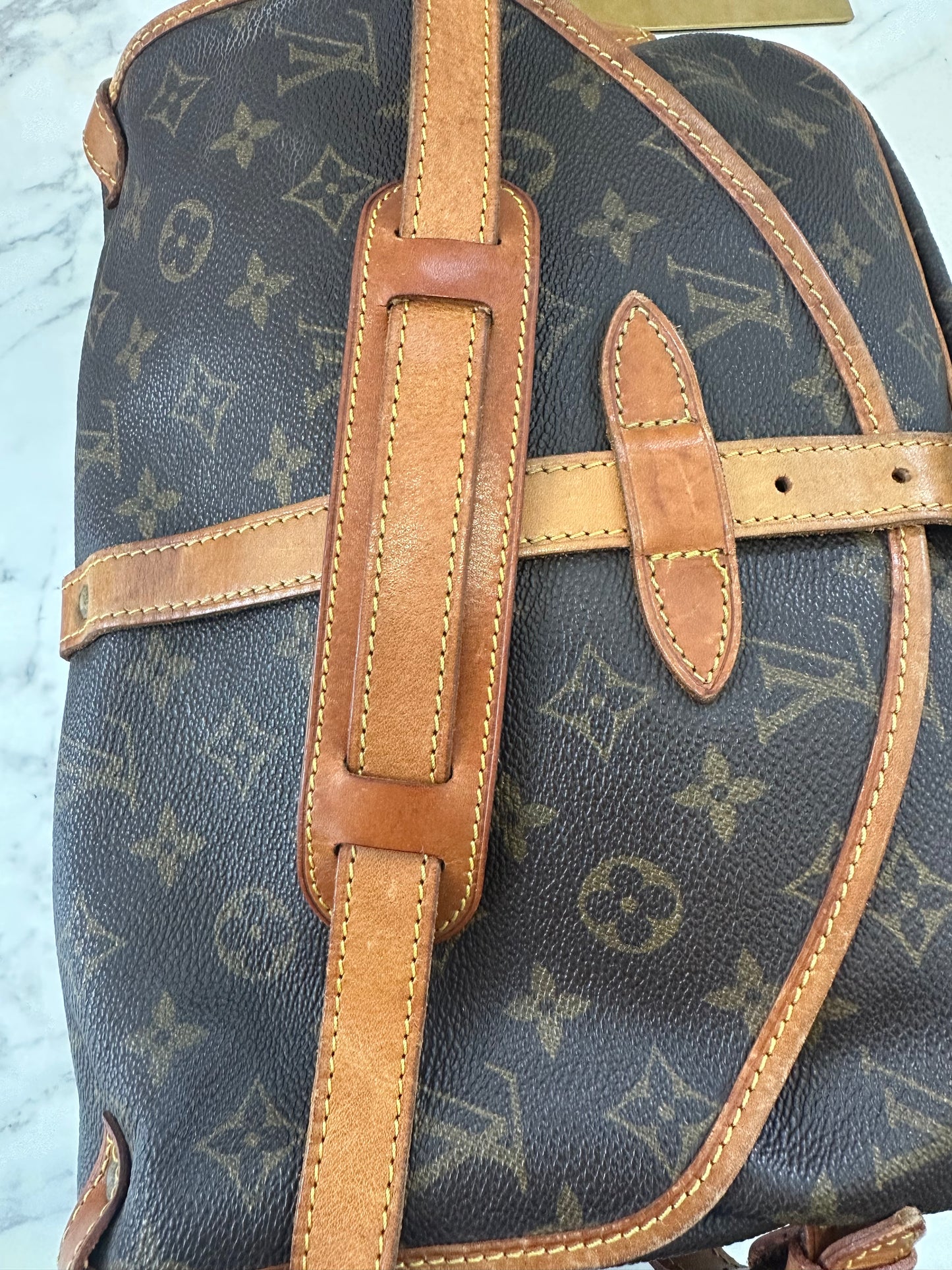 Louis Vuitton Saumur 30
