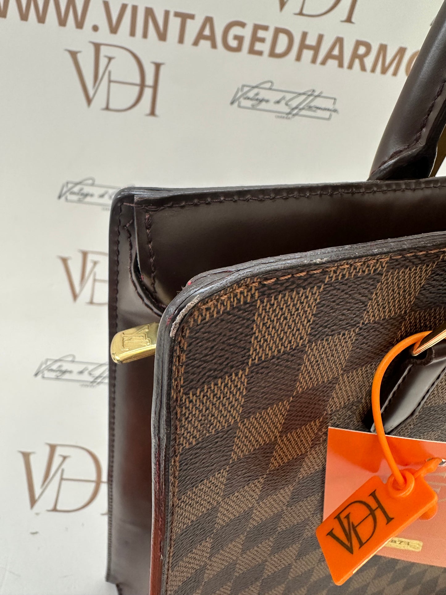 016871 - Louis Vuitton Venice PM