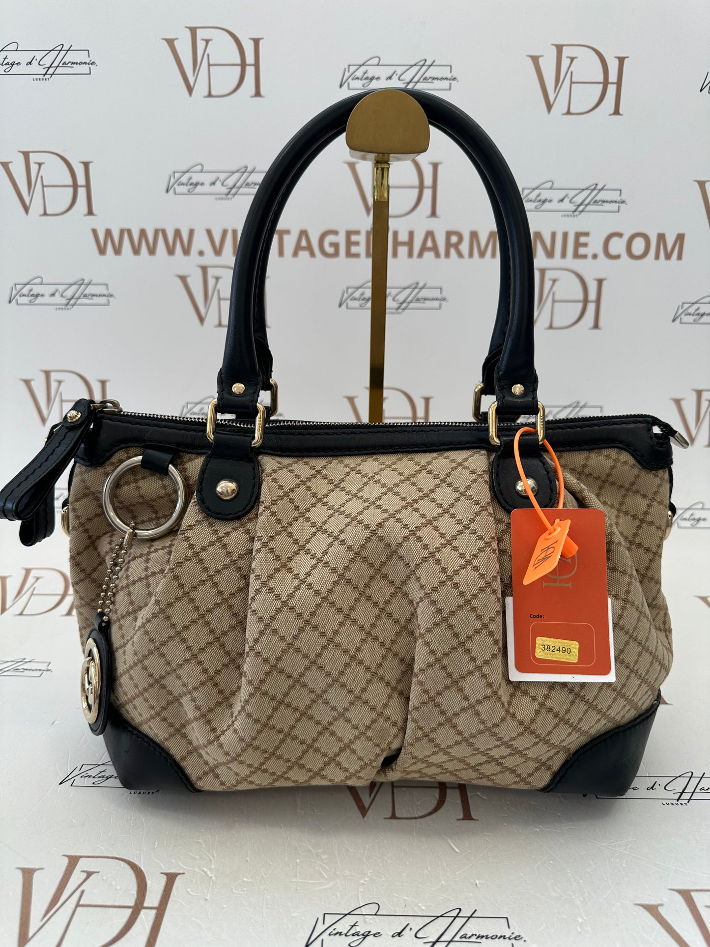 382490 - Gucci Sukey