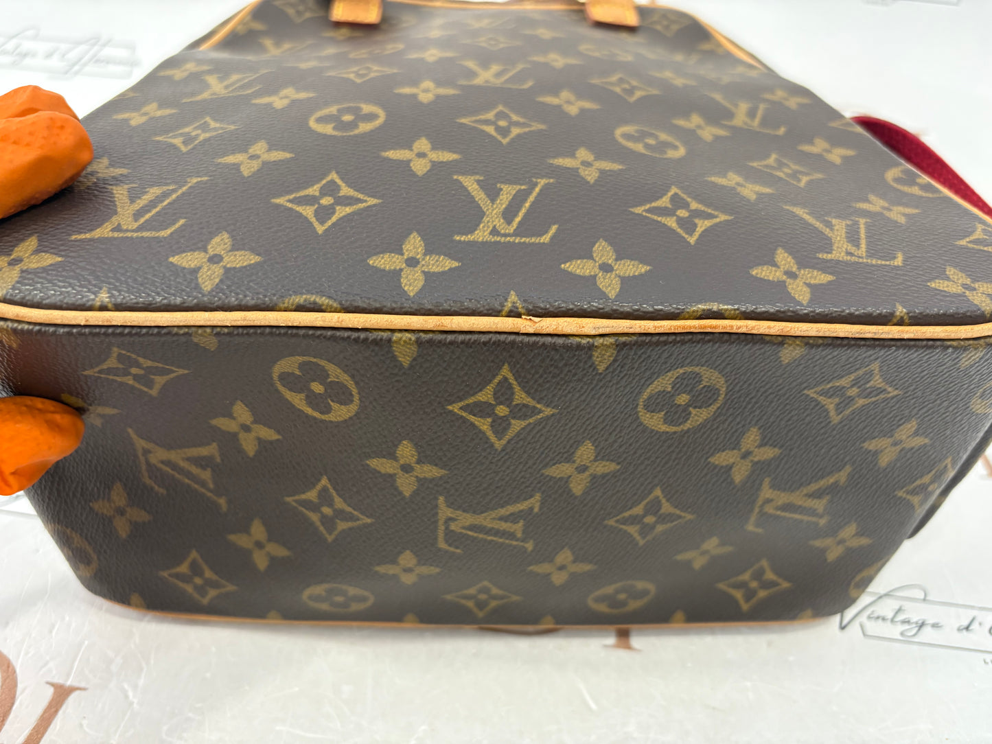 016930 - Louis Vuitton Excentricite