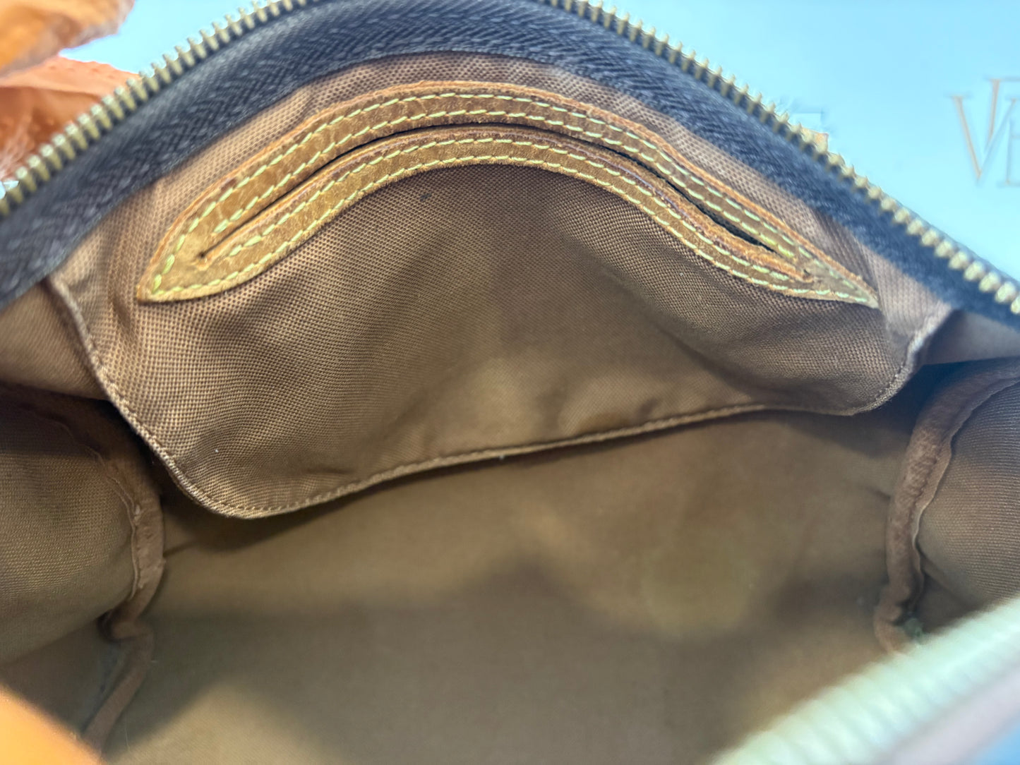 017317 - Louis Vuitton Speedy 25