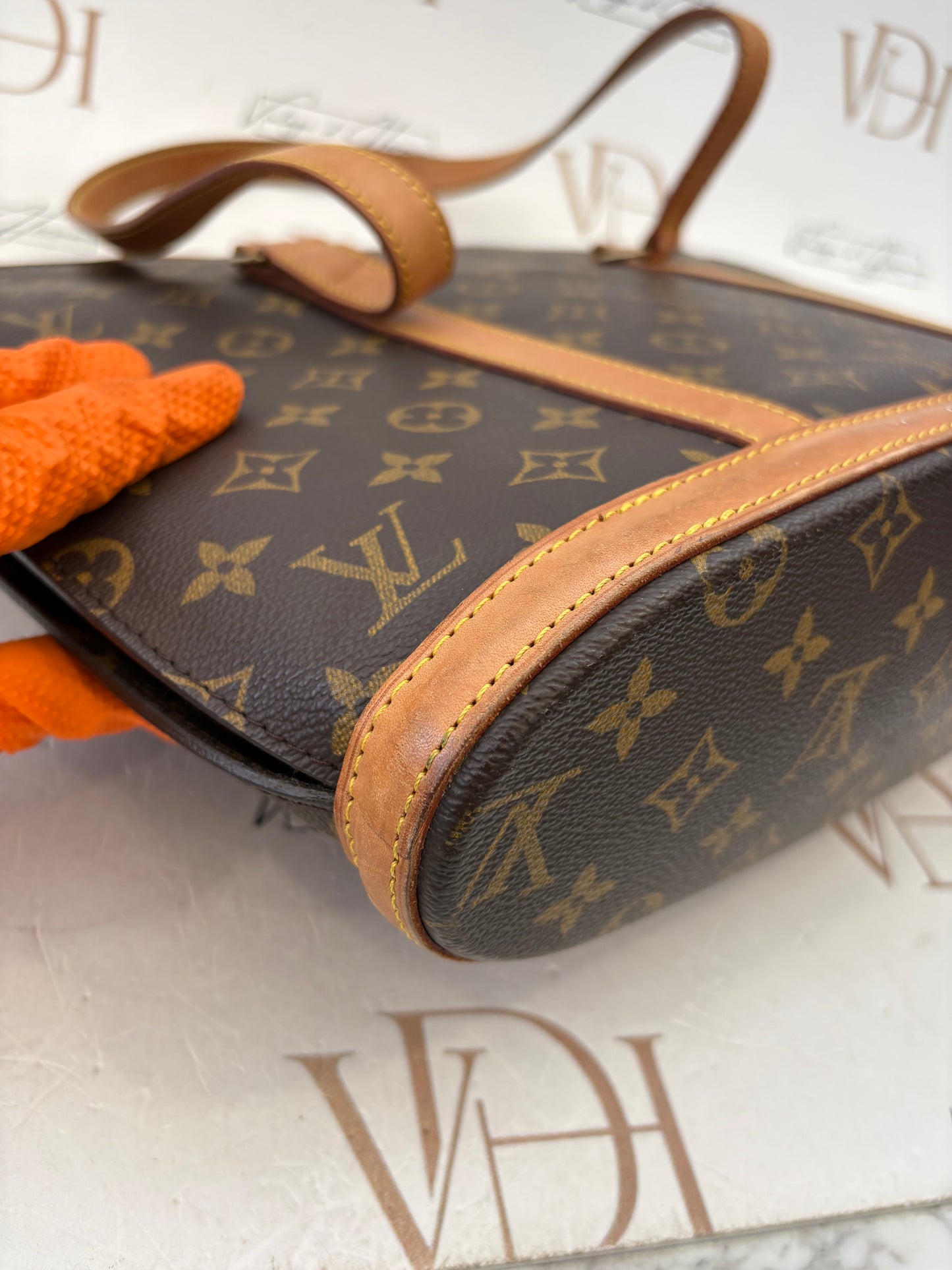017641 - Louis Vuitton Babylone