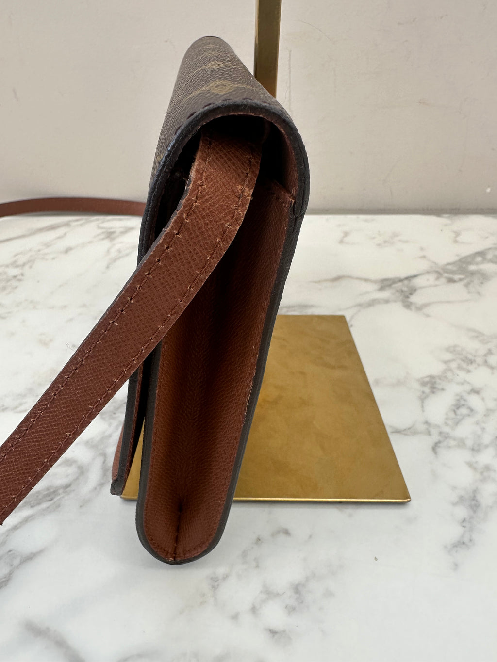 Louis Vuitton Bordeaux 23