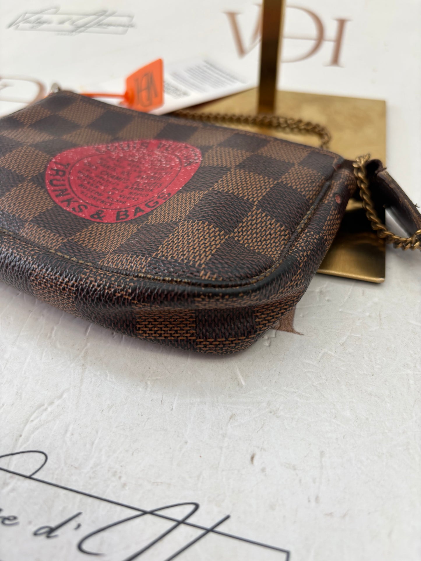 018752 - Louis Vuitton Mini Pochette Accessoires