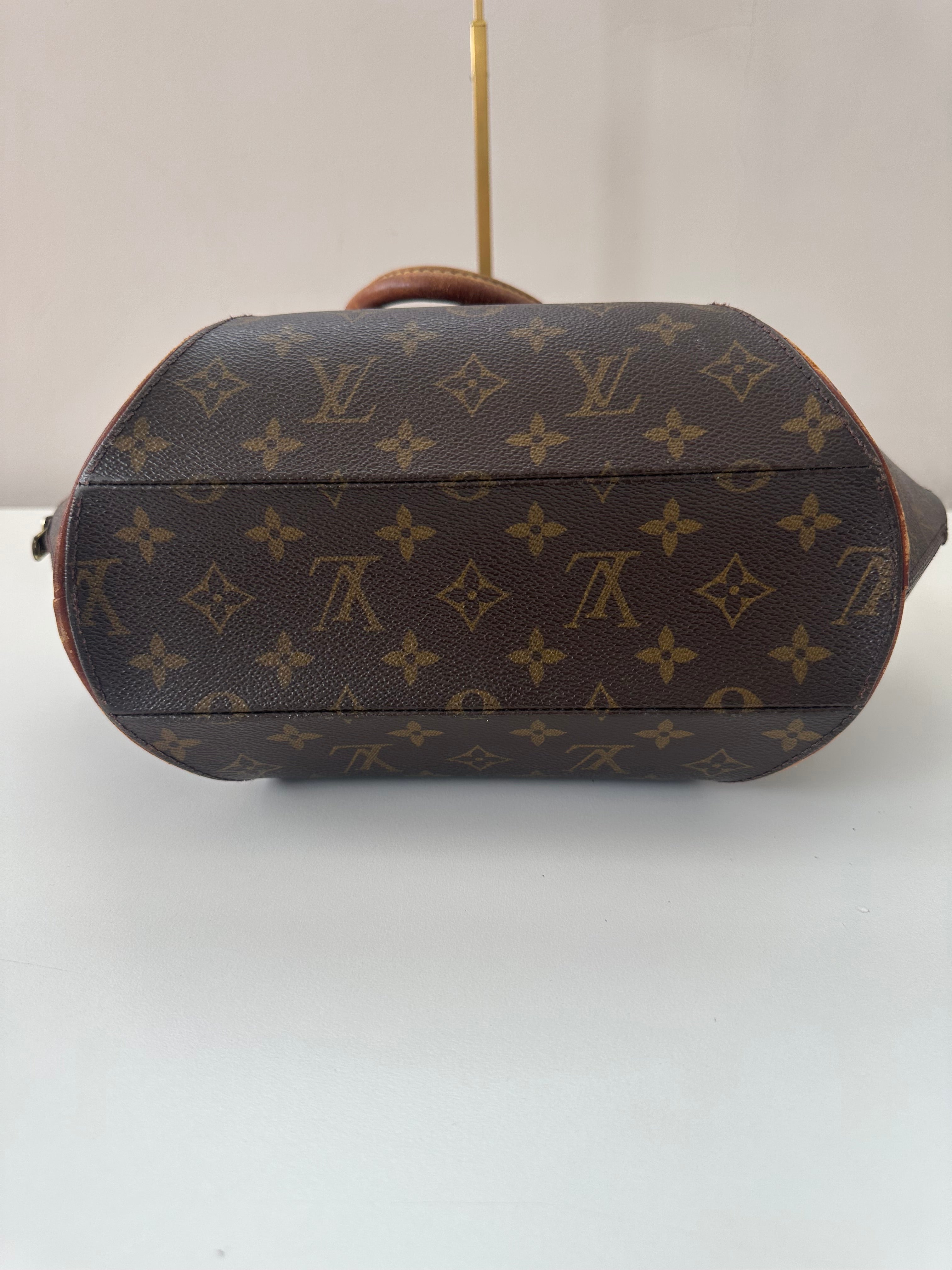 Louis Vuitton Ellipse MM