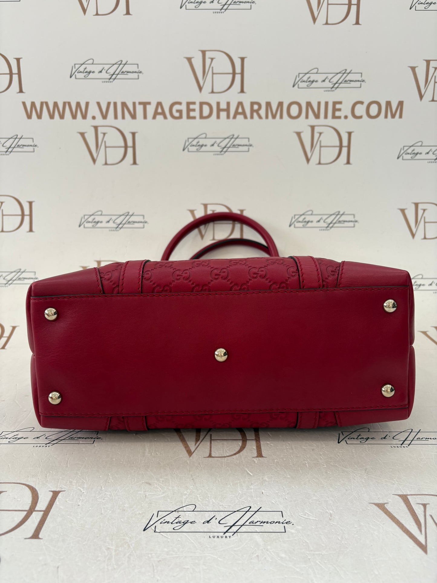 384034 - Gucci Lover
