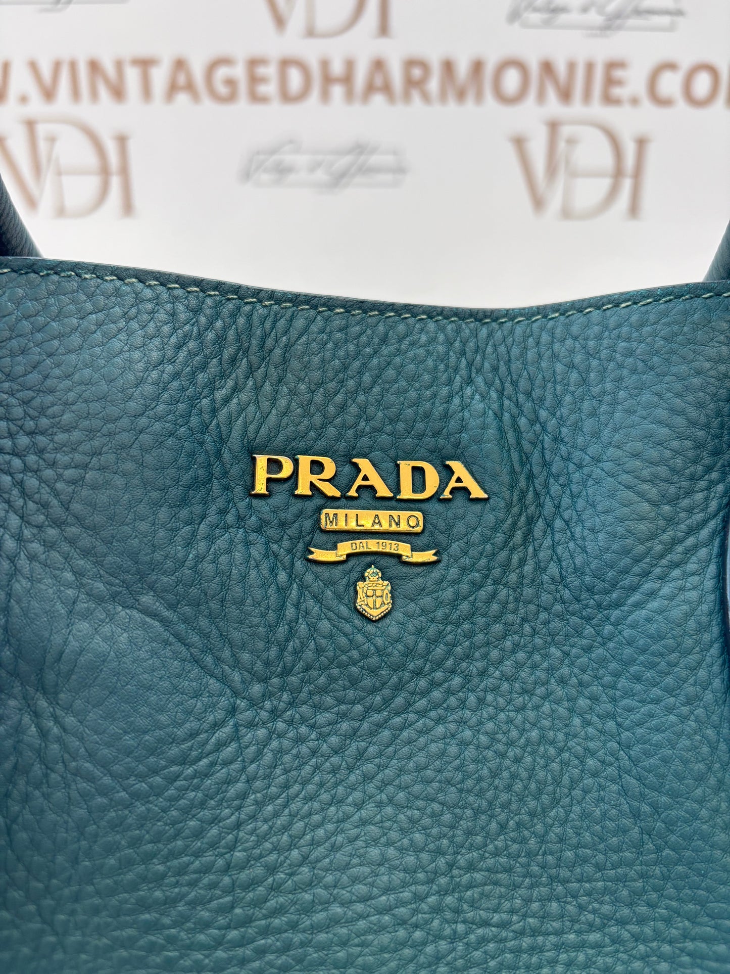 018576 - Prada Blue