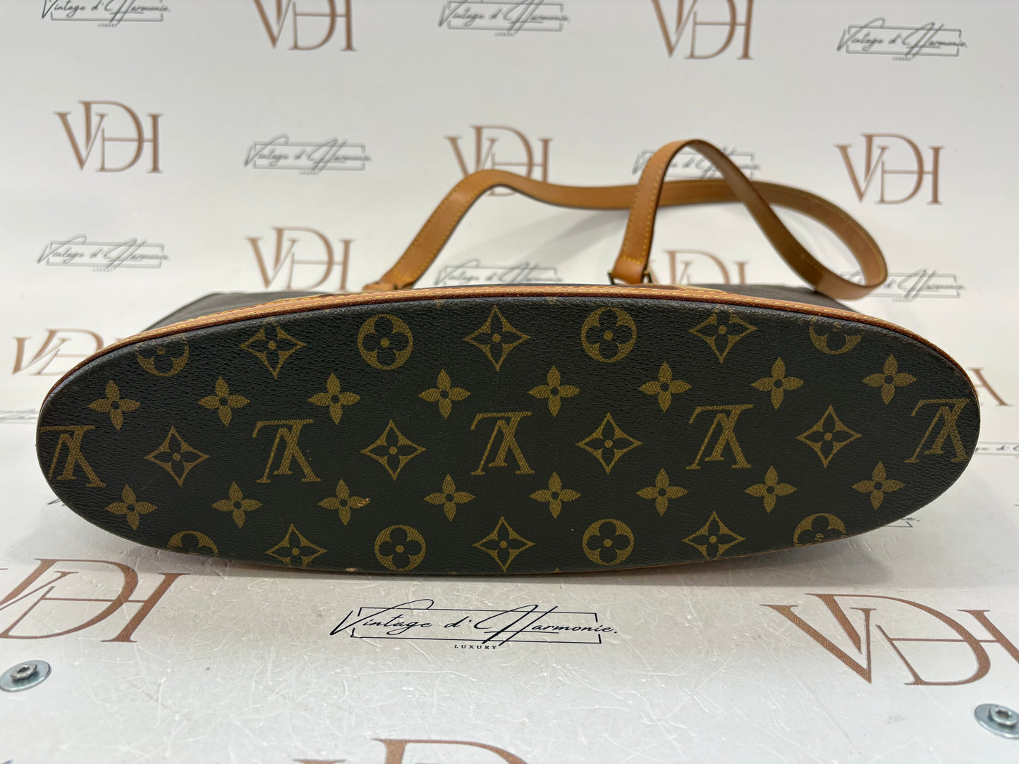 017727 - Louis Vuitton Babylone