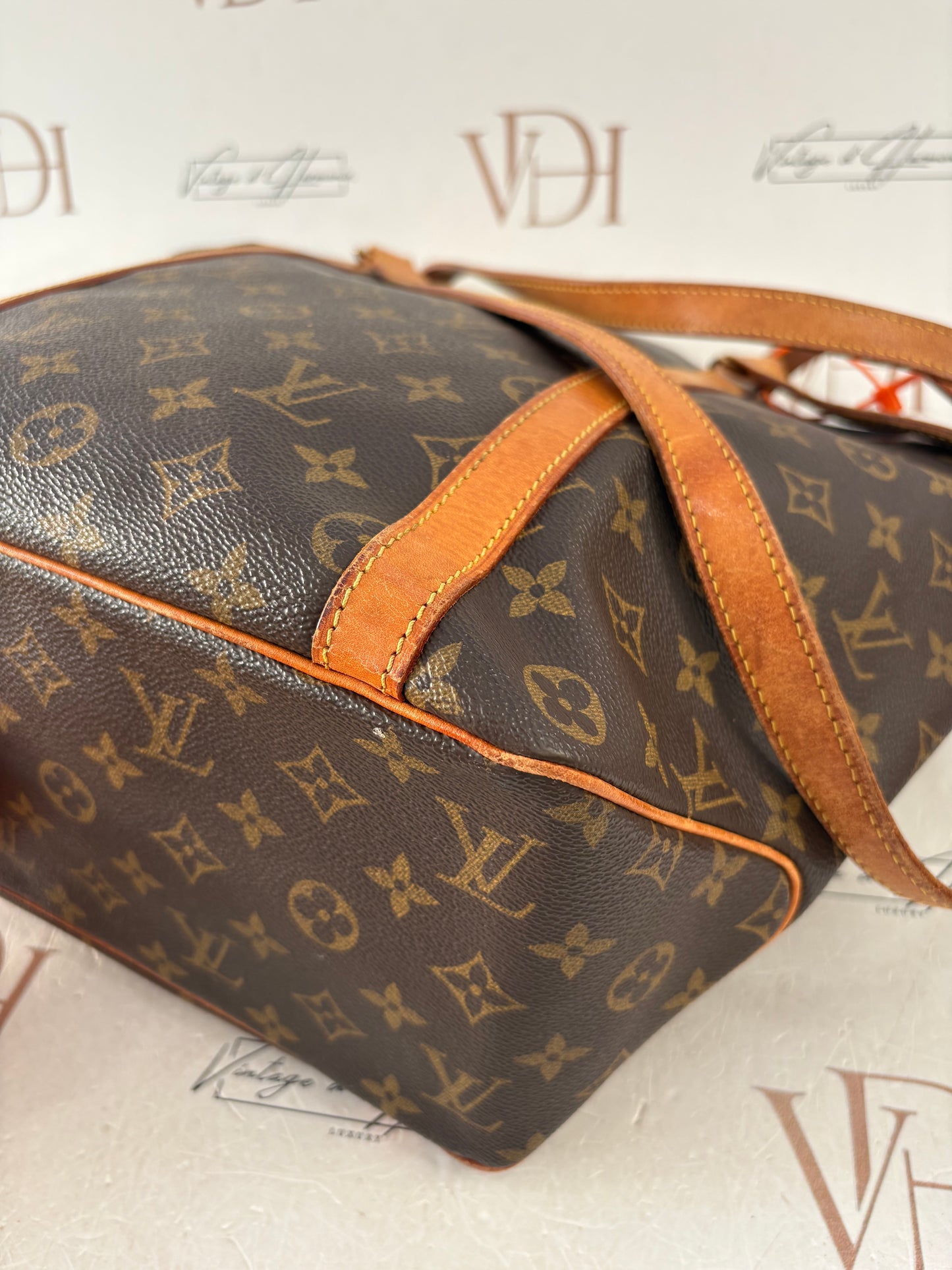 018617 - Louis Vuitton Sac Shopping
