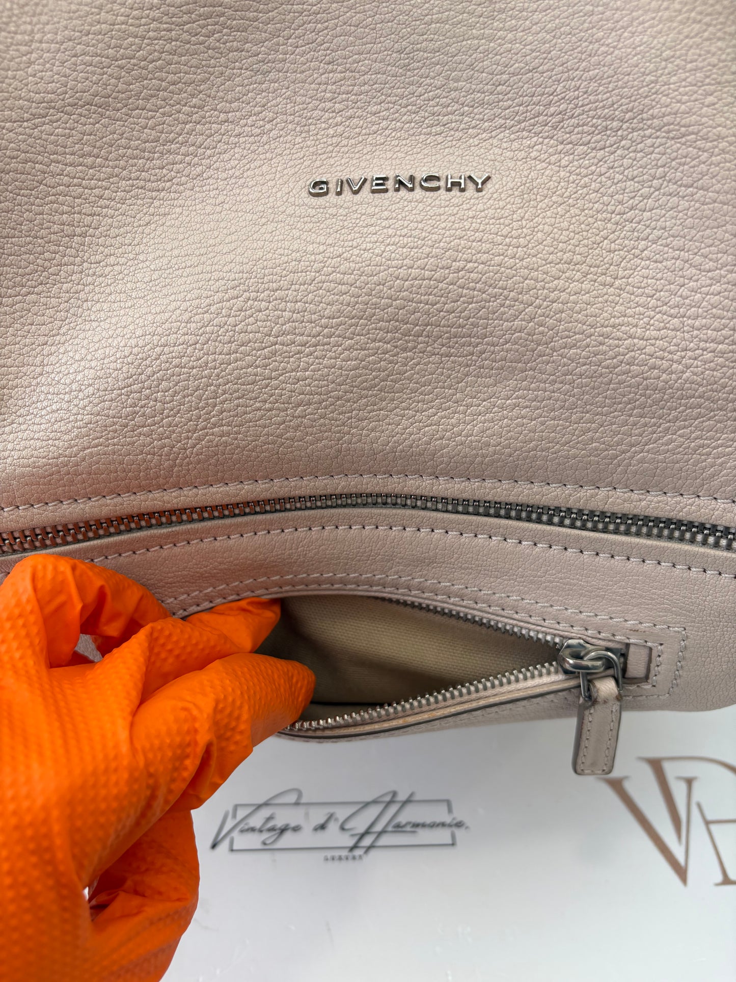384264 - Givenchy Pandora