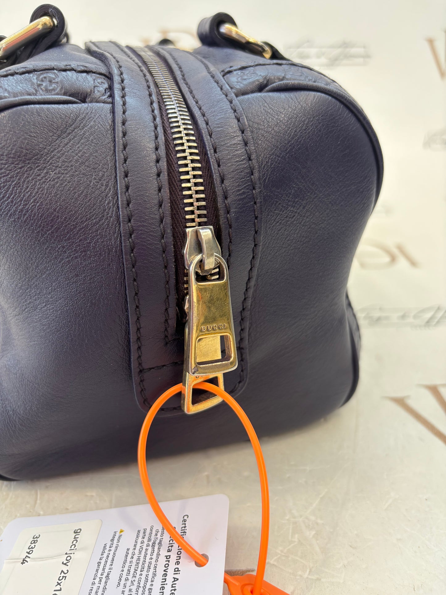 383944 - Gucci Joy