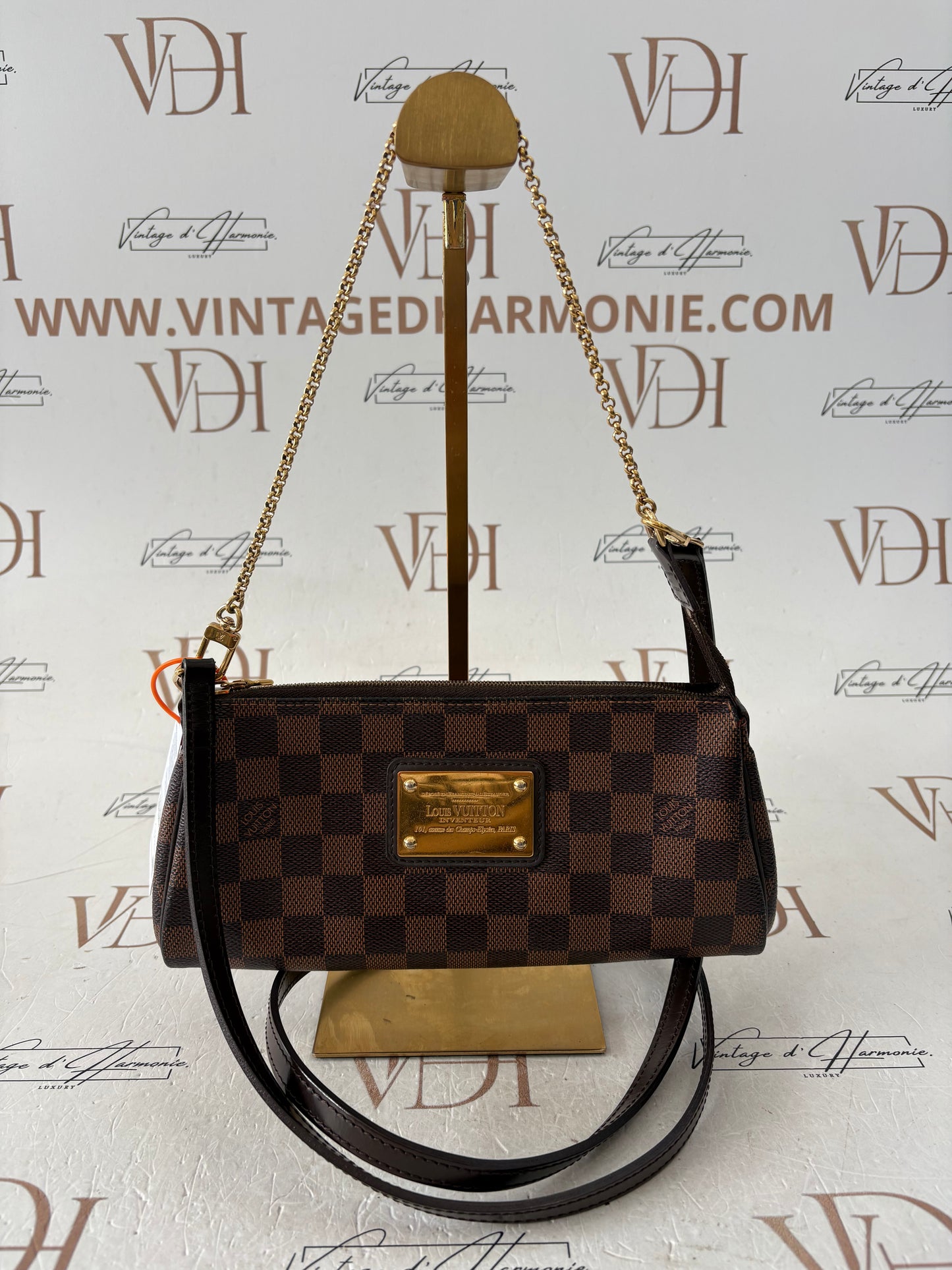 018410 - Louis Vuitton Eva