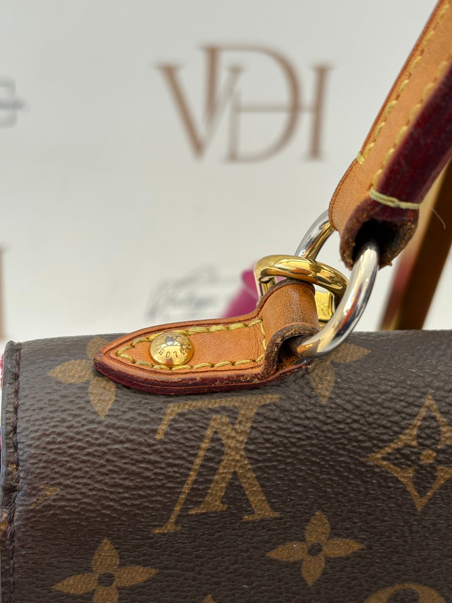 383490 - Louis Vuitton Cluny