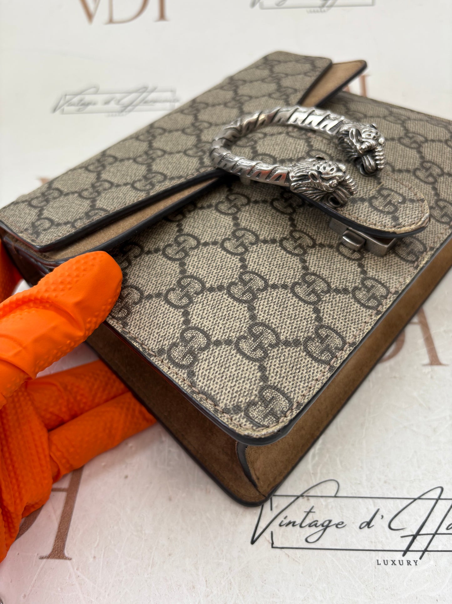 384072 - Gucci Dionysus