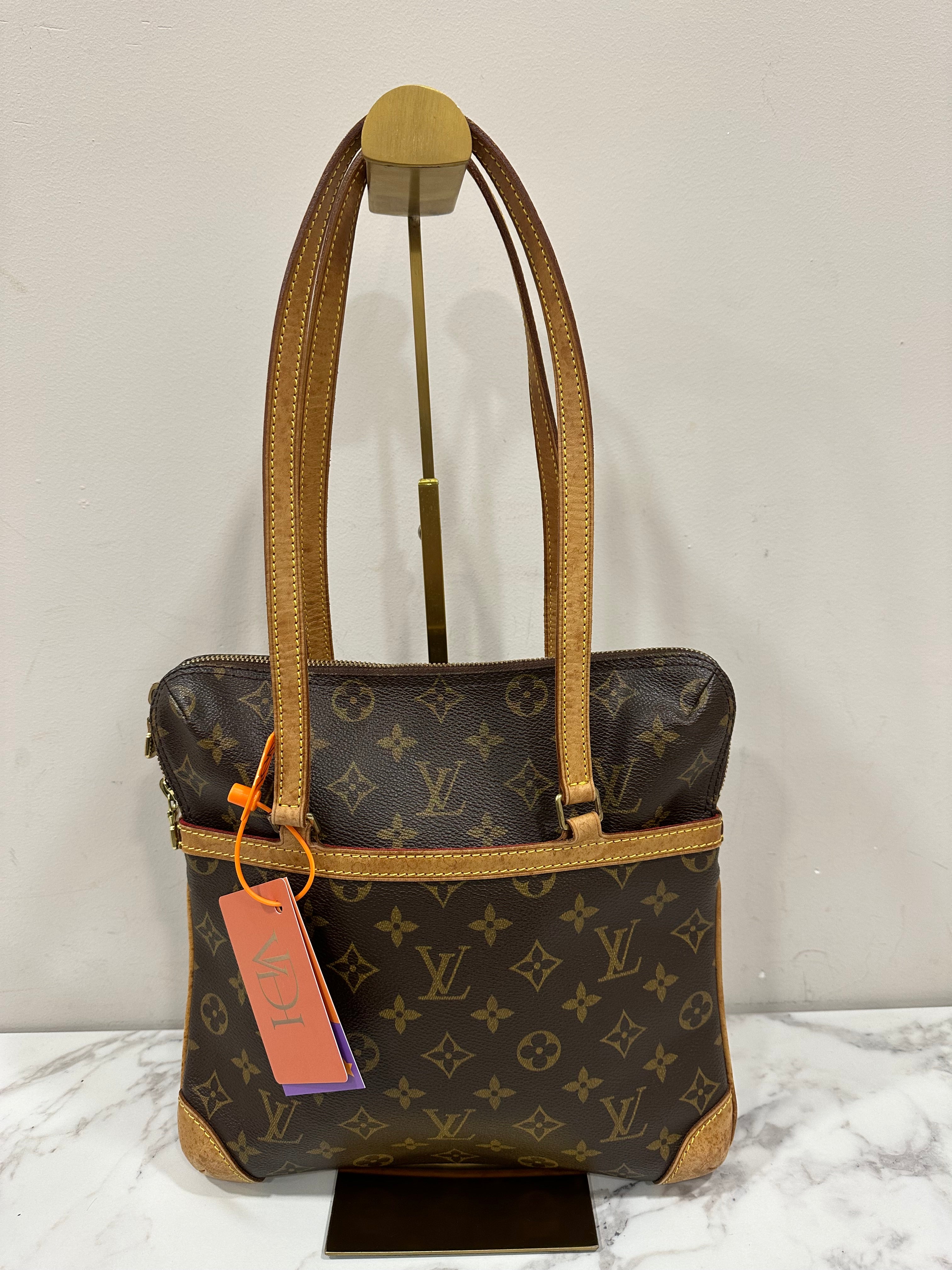 Louis Vuitton Coussin GM