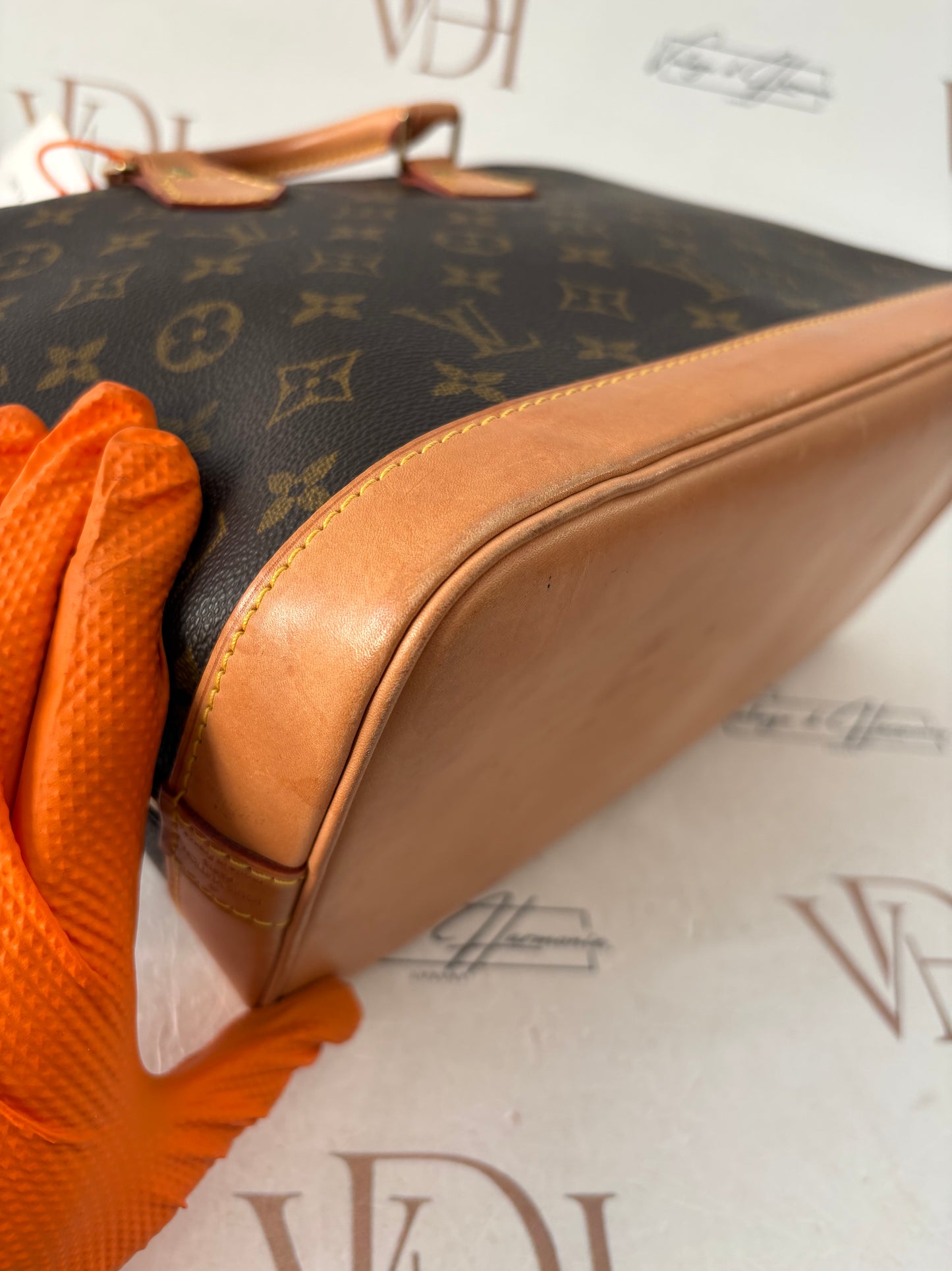 018841 - Louis Vuitton Alma