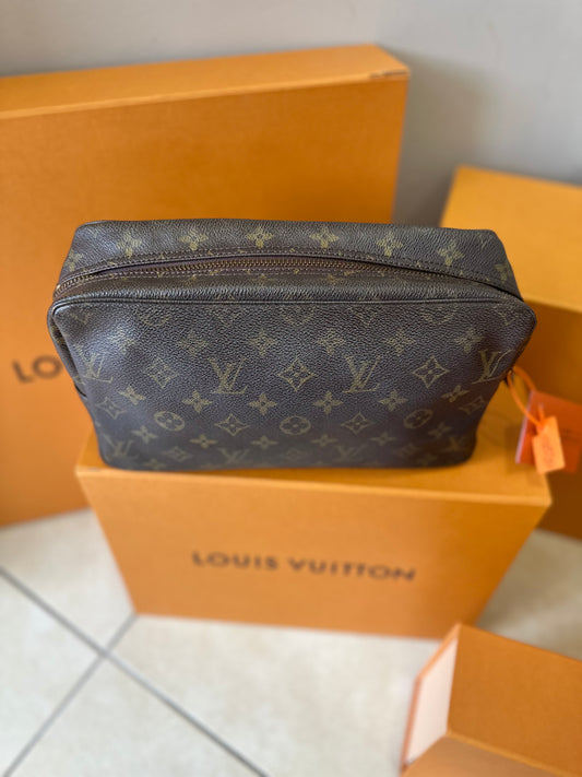 Louis Vuitton Trousse 28
