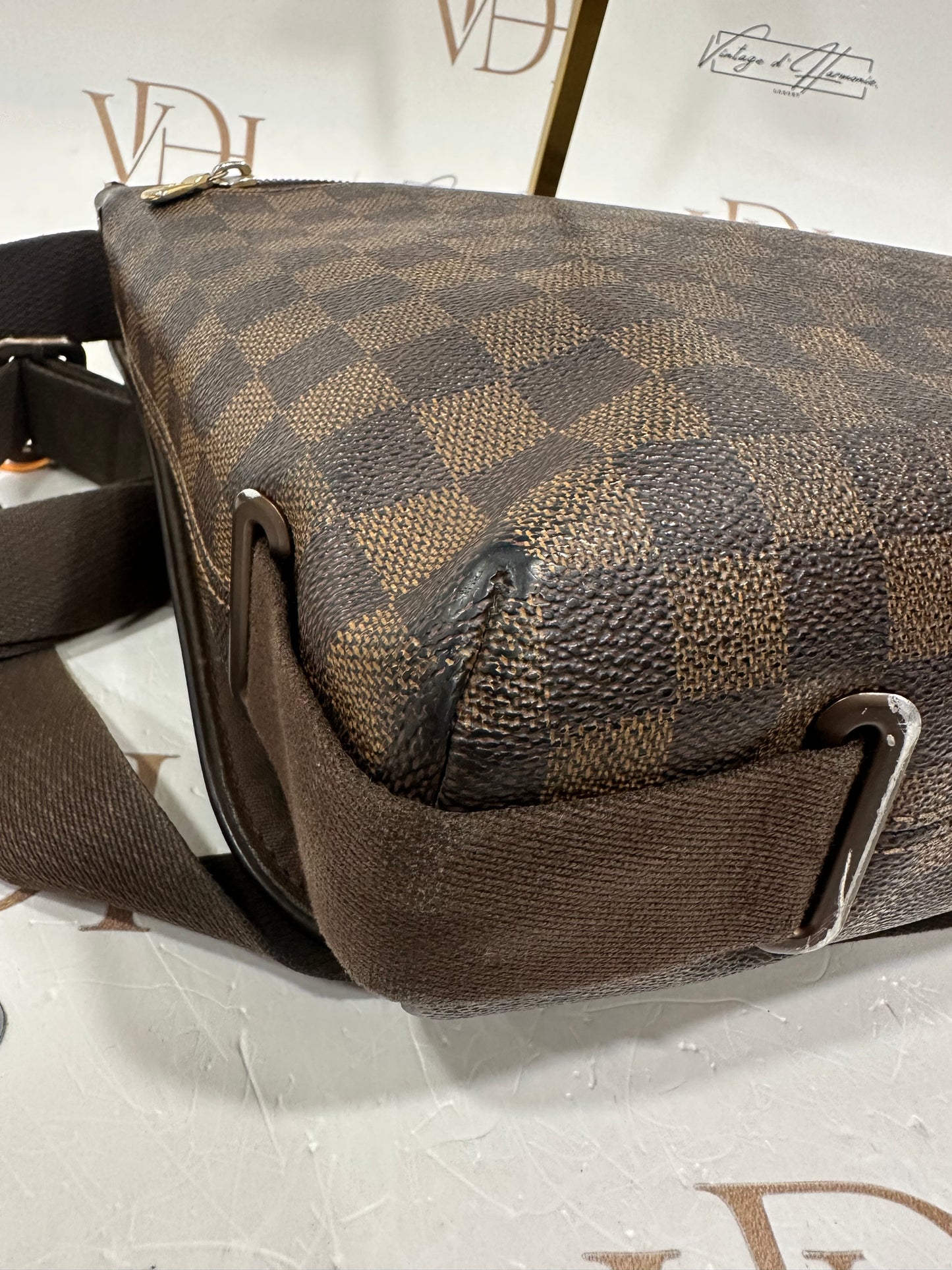 017788 - Louis Vuitton Damier Brooklyn MM