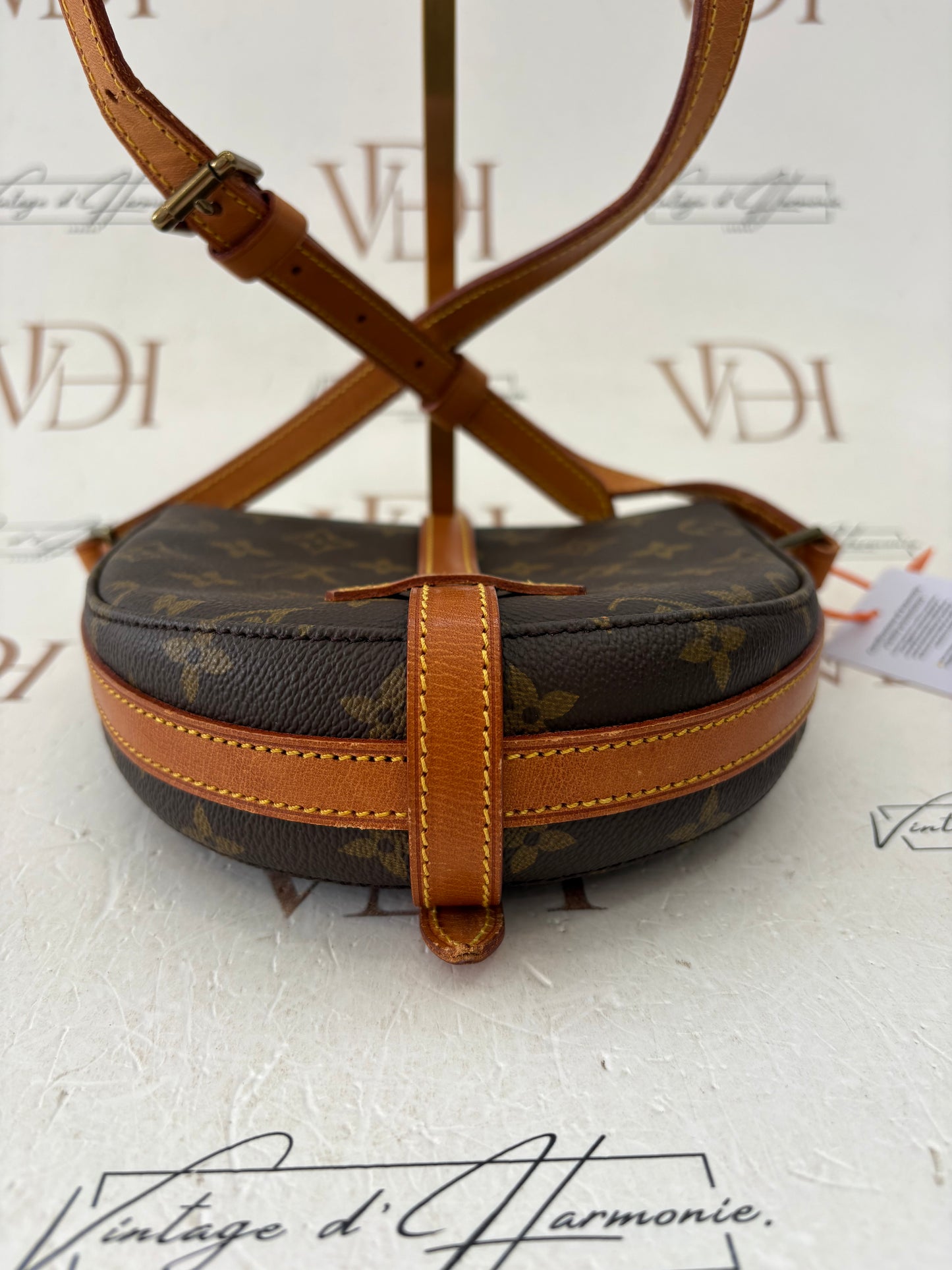 018385 - Louis Vuitton Chantilly PM