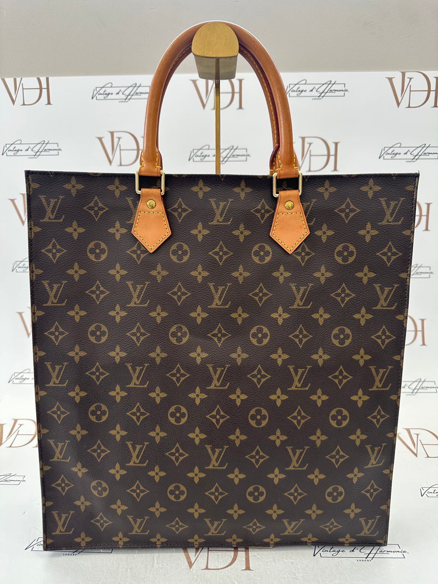 016917 - Louis Vuitton Sac Plat
