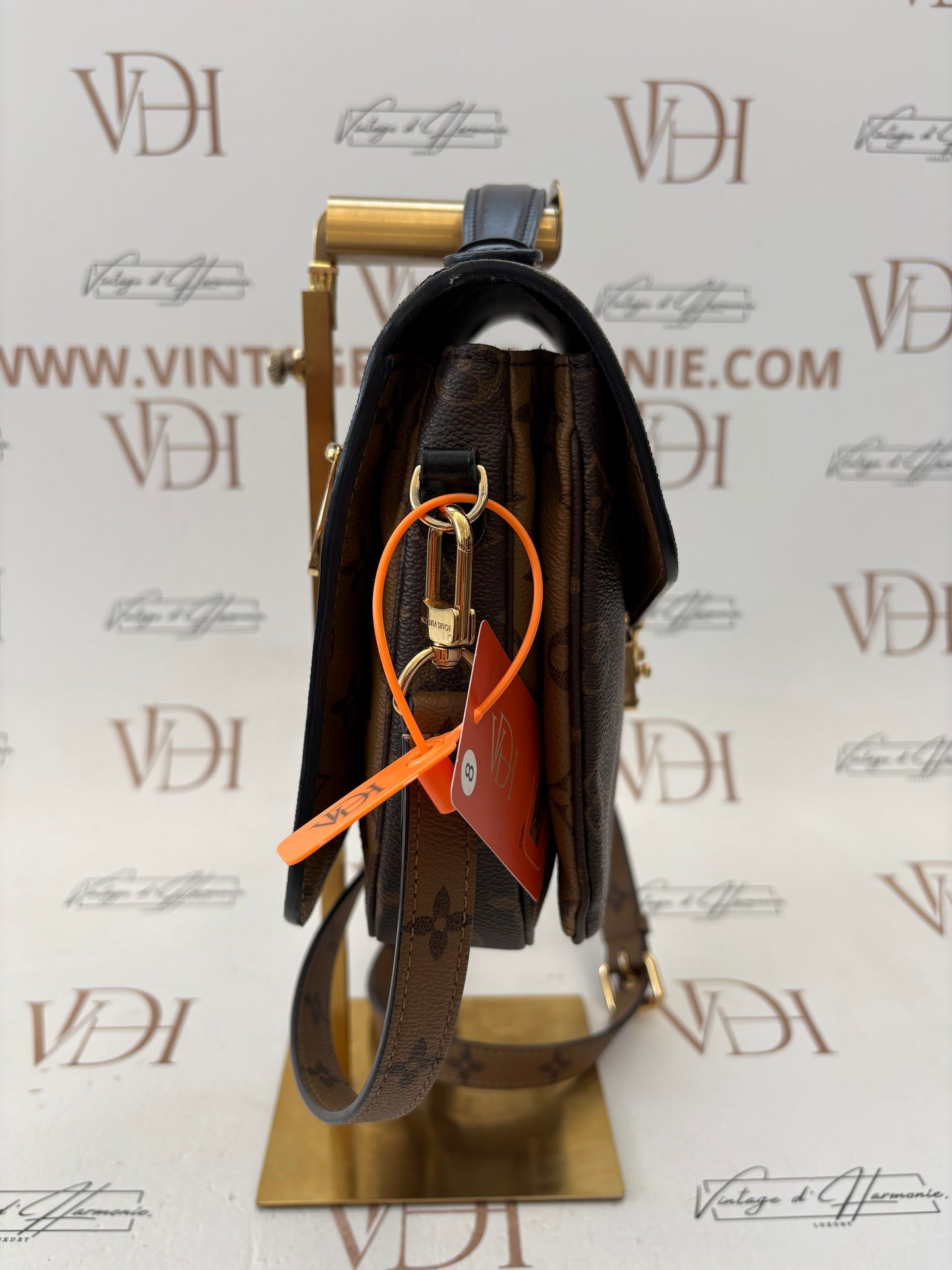 384108 - Louis Vuitton Metis