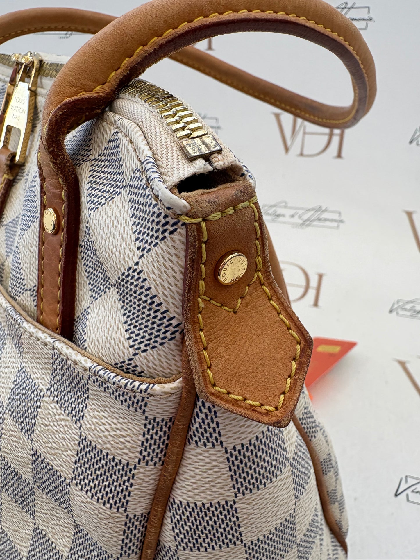 383294 - Louis Vuitton Figheri