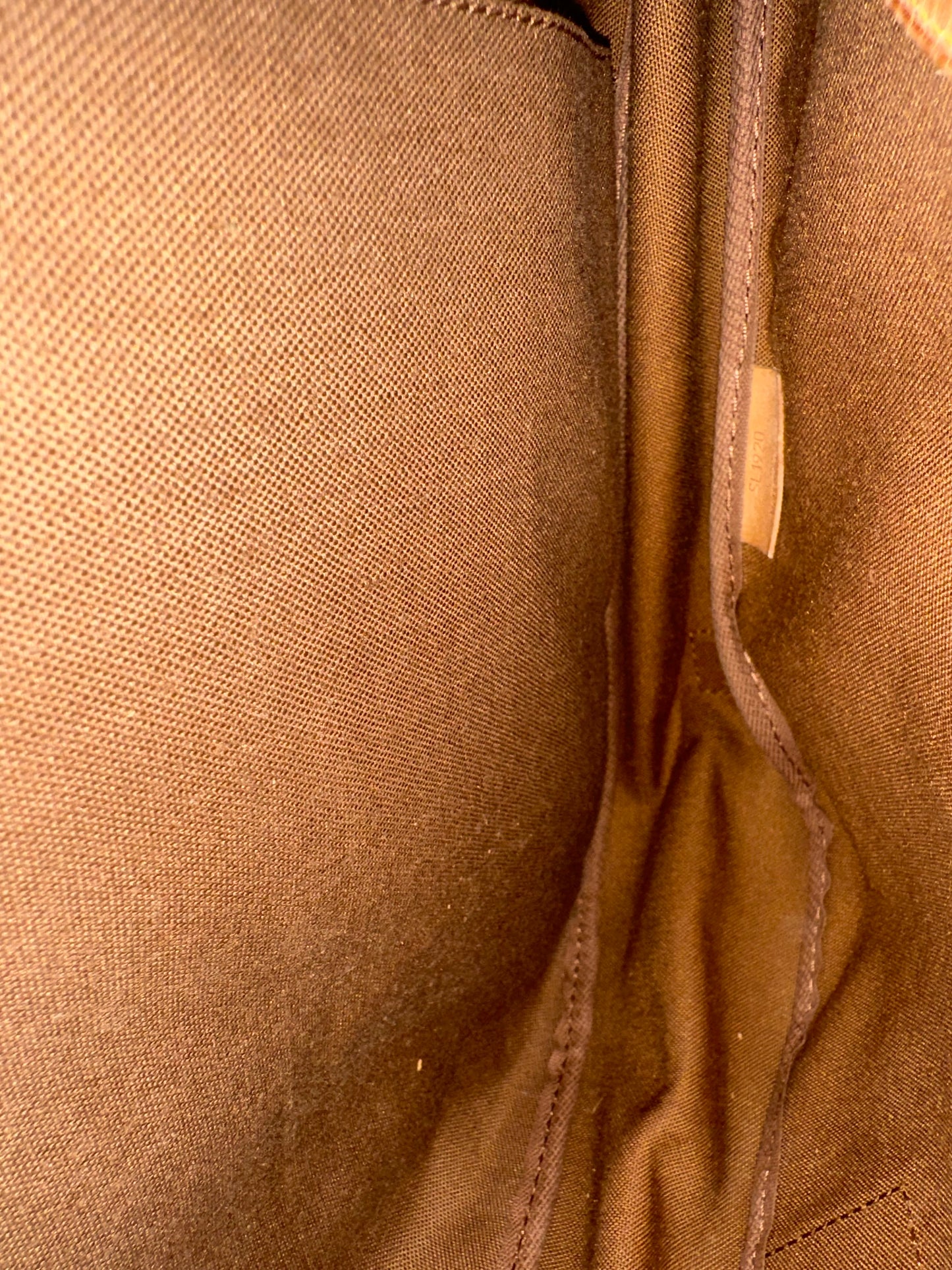 Louis Vuitton Saumur 43