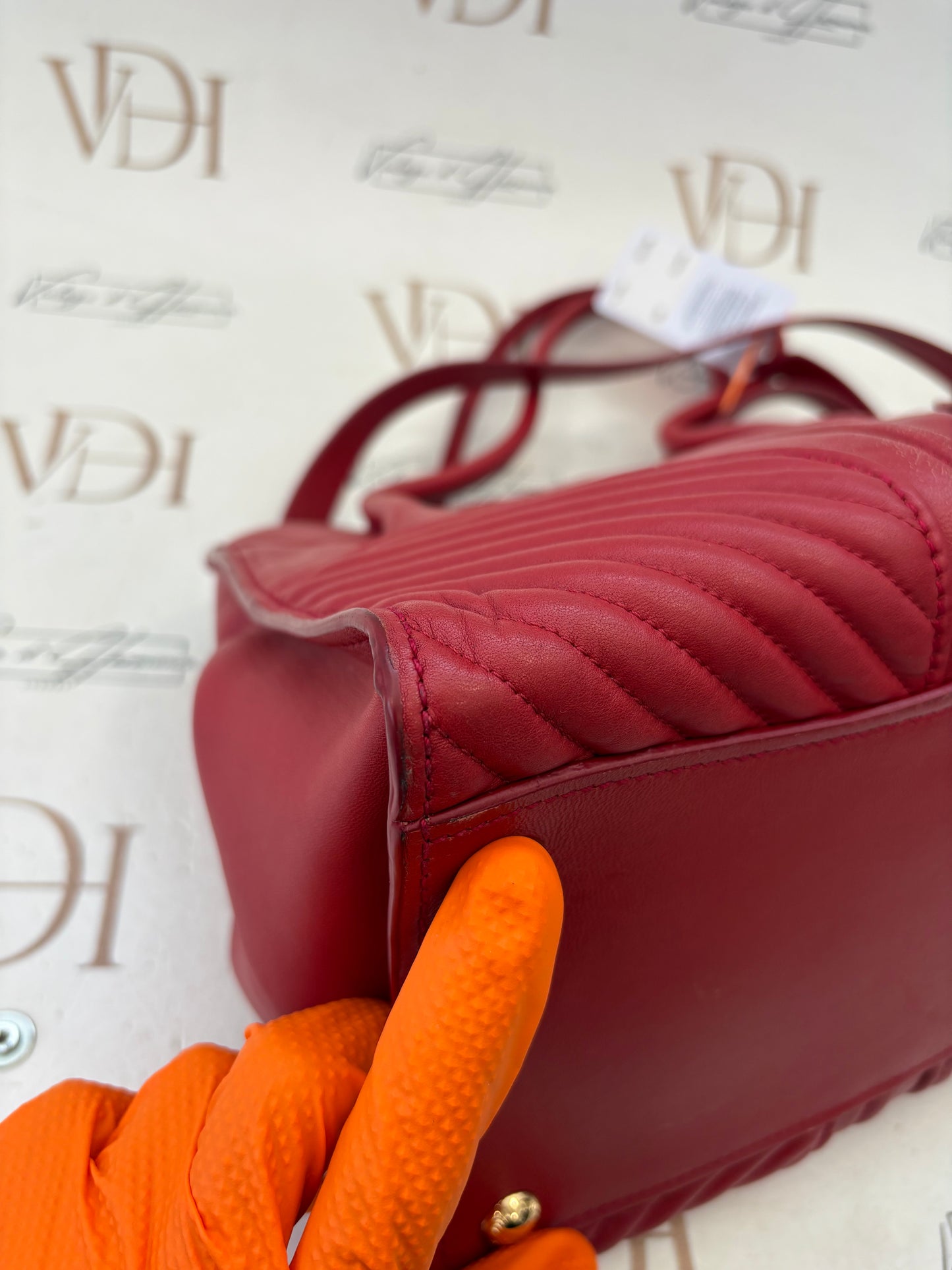 384120 - Miu Miu Red