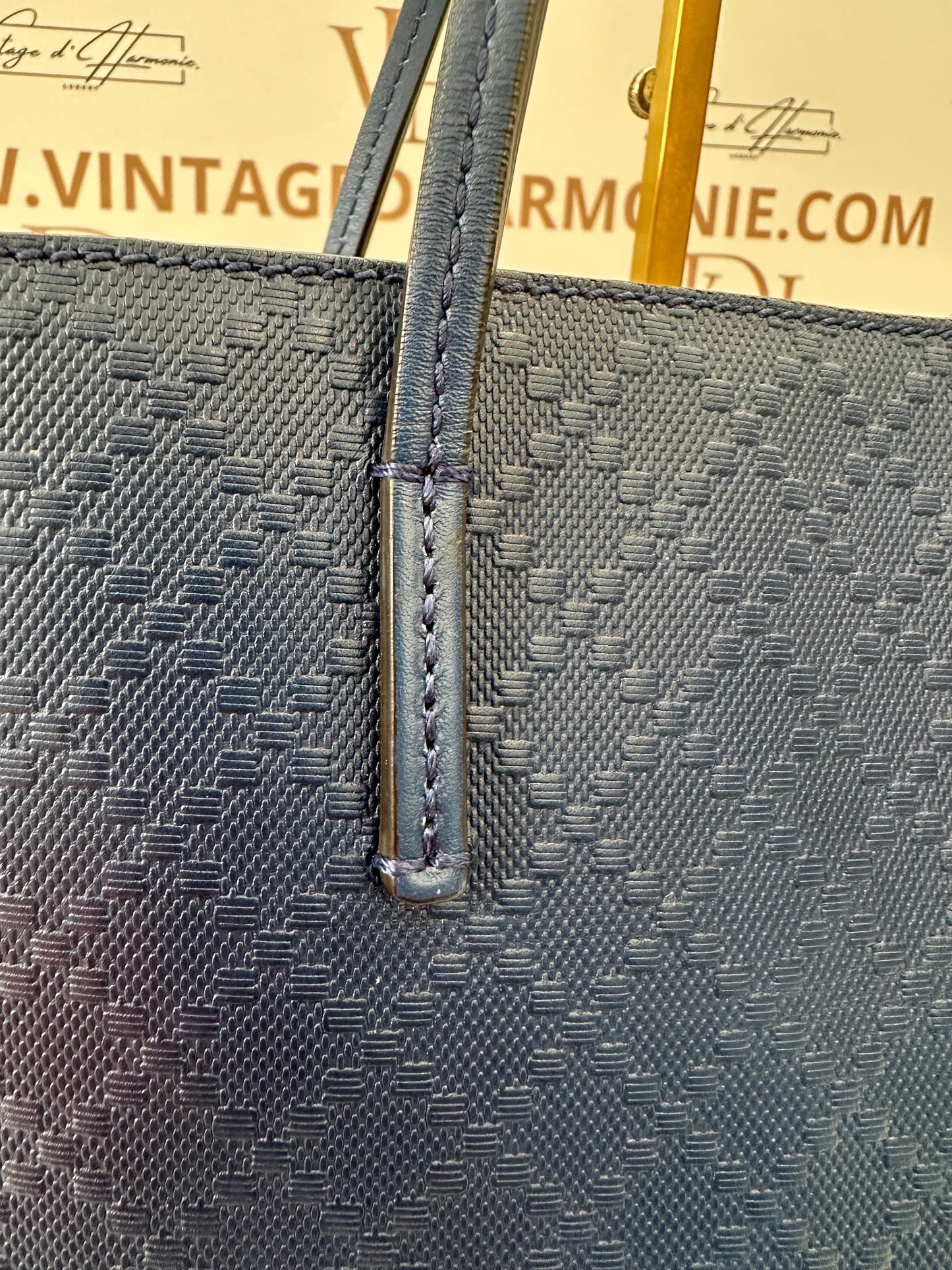 382503 - Gucci Blu