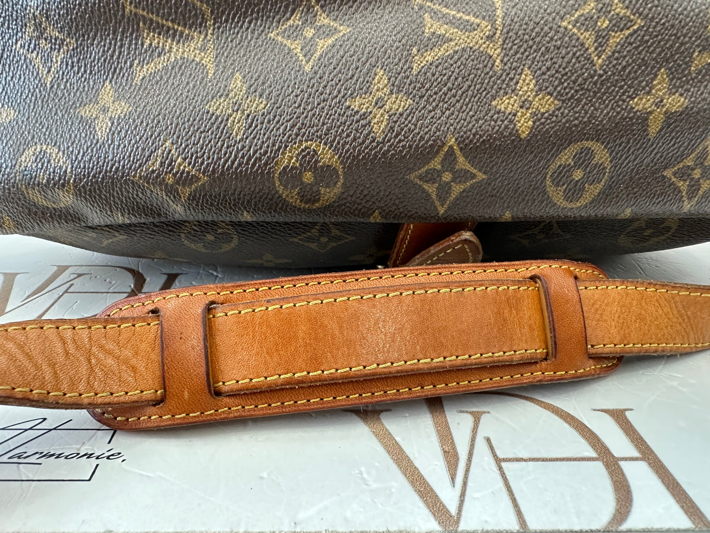 017776 - Louis Vuitton Saumur 35