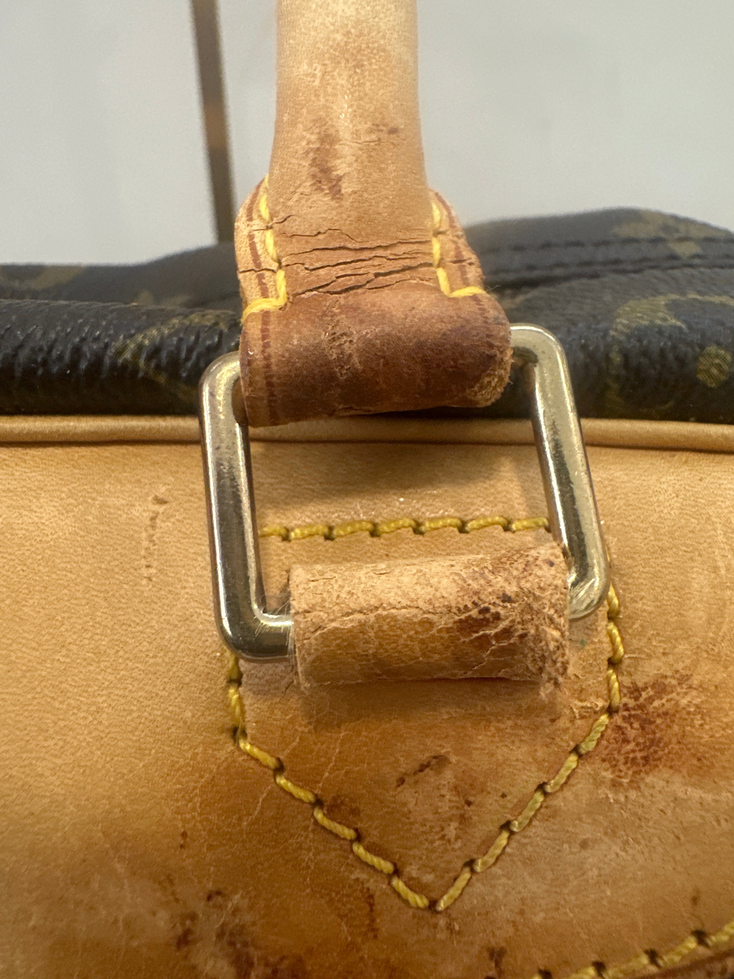 Louis Vuitton Deauville