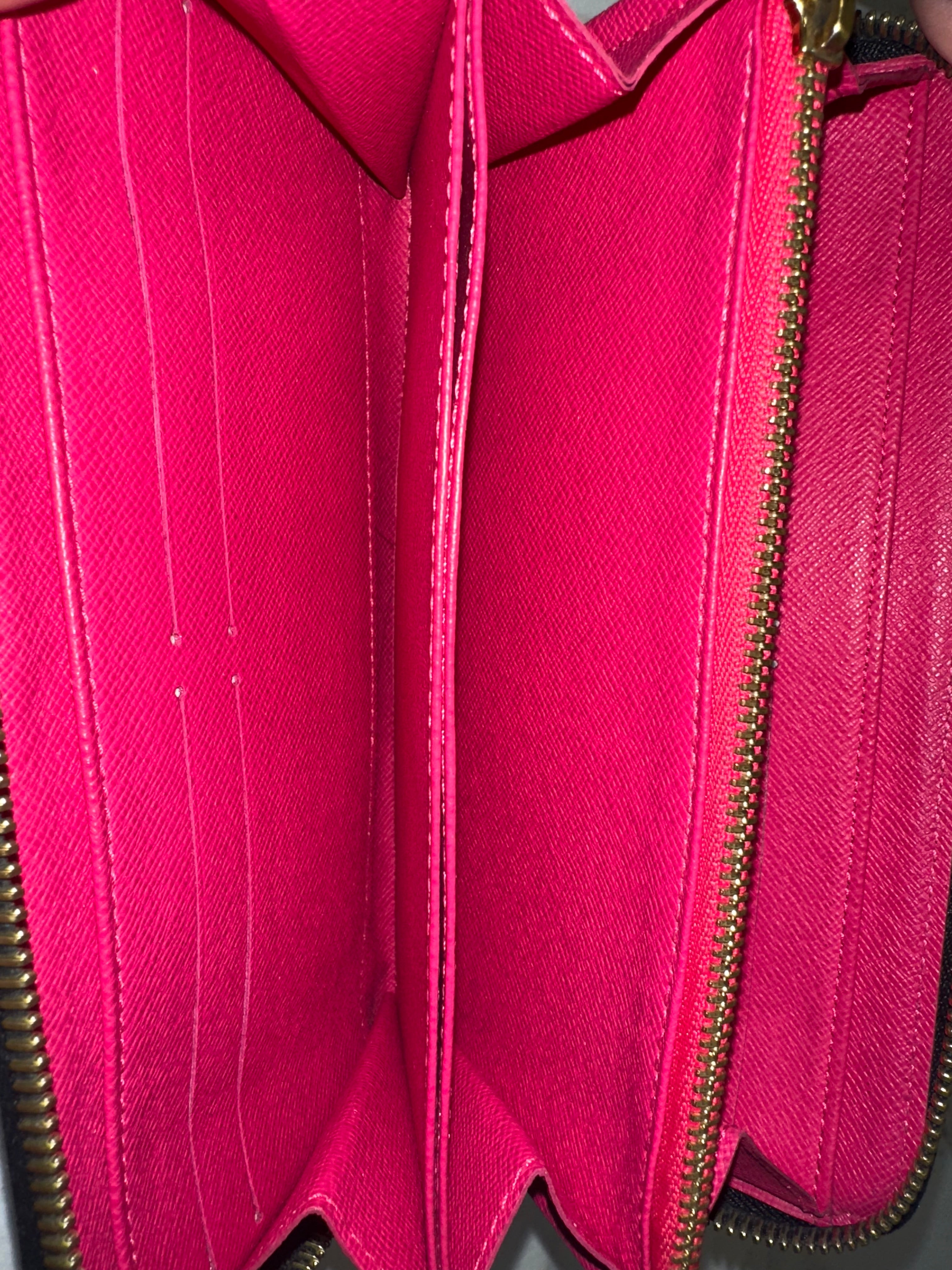 Louis Vuitton Wallet Zippy Multicolor Black