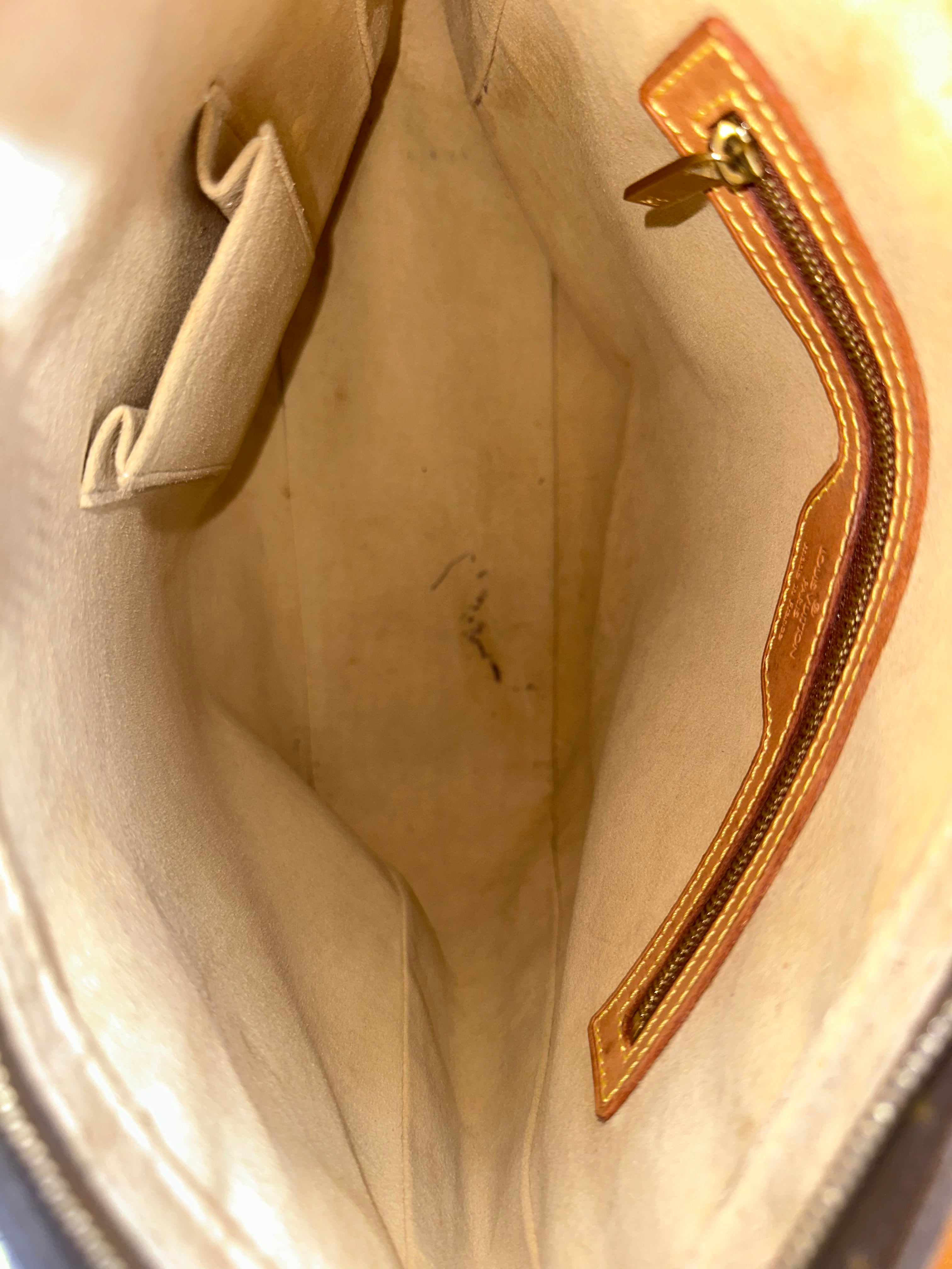 Louis Vuitton Looping GM