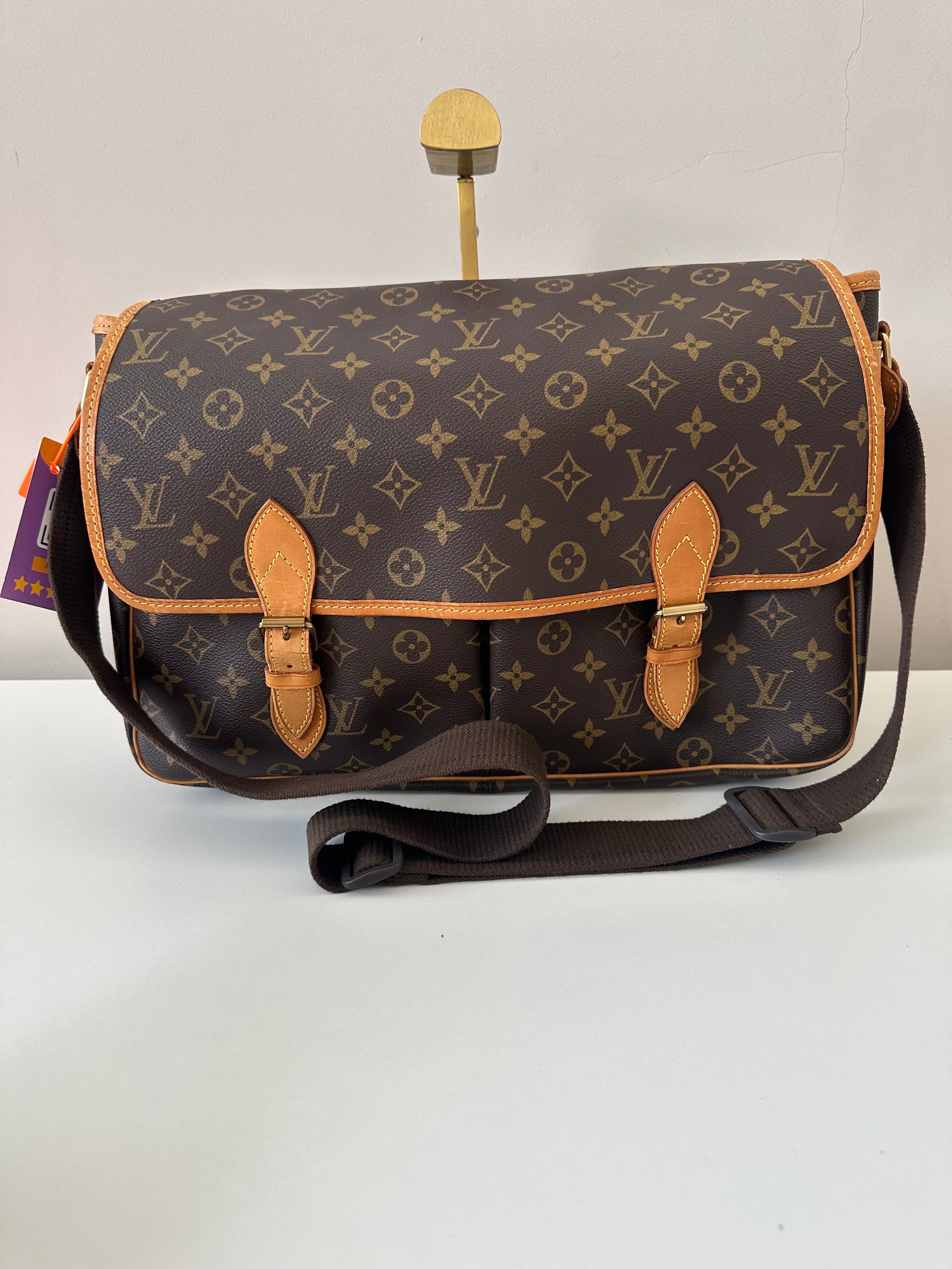 Louis Vuitton Messenger GM