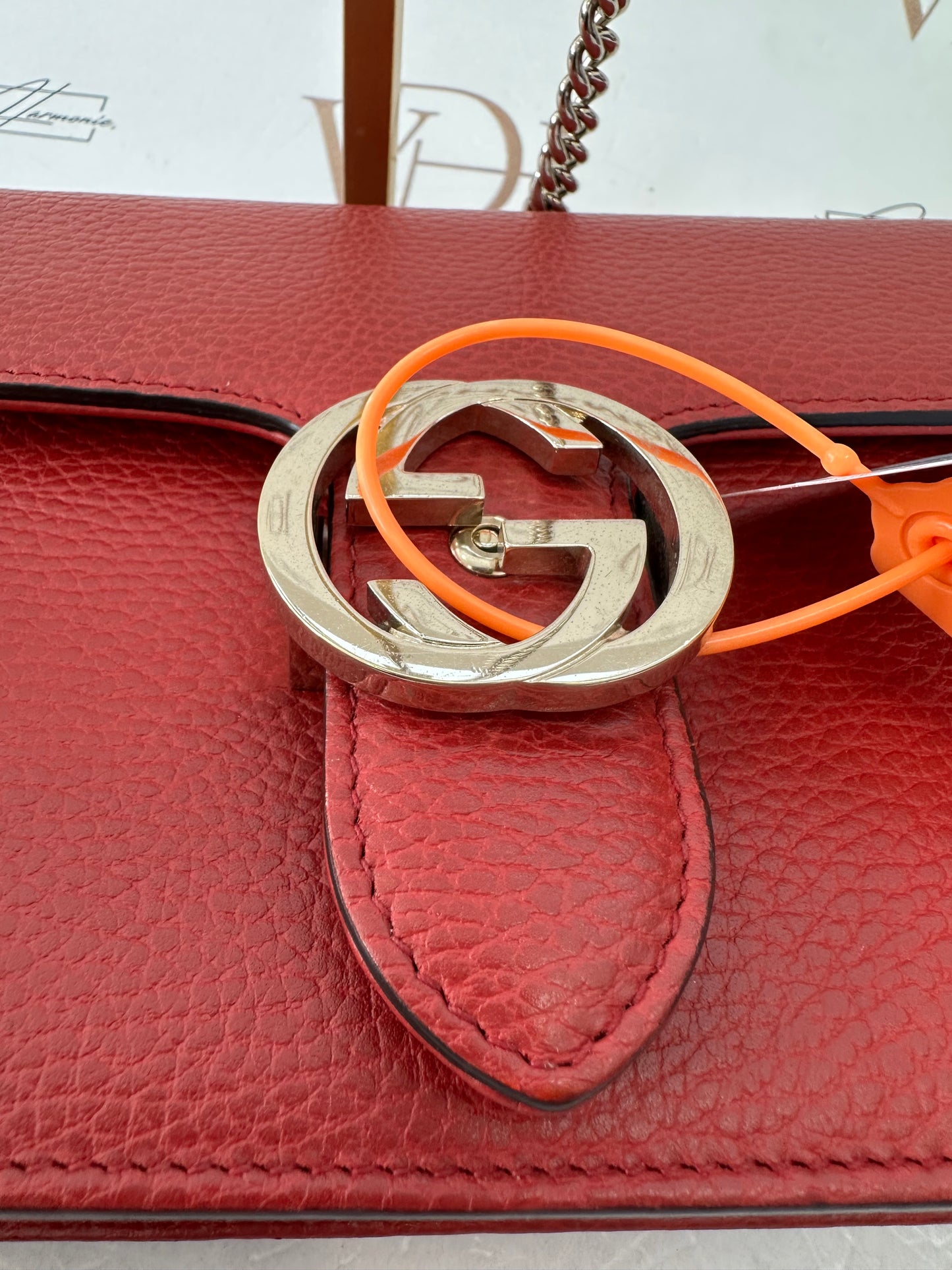 382995 - Gucci Interlocking
