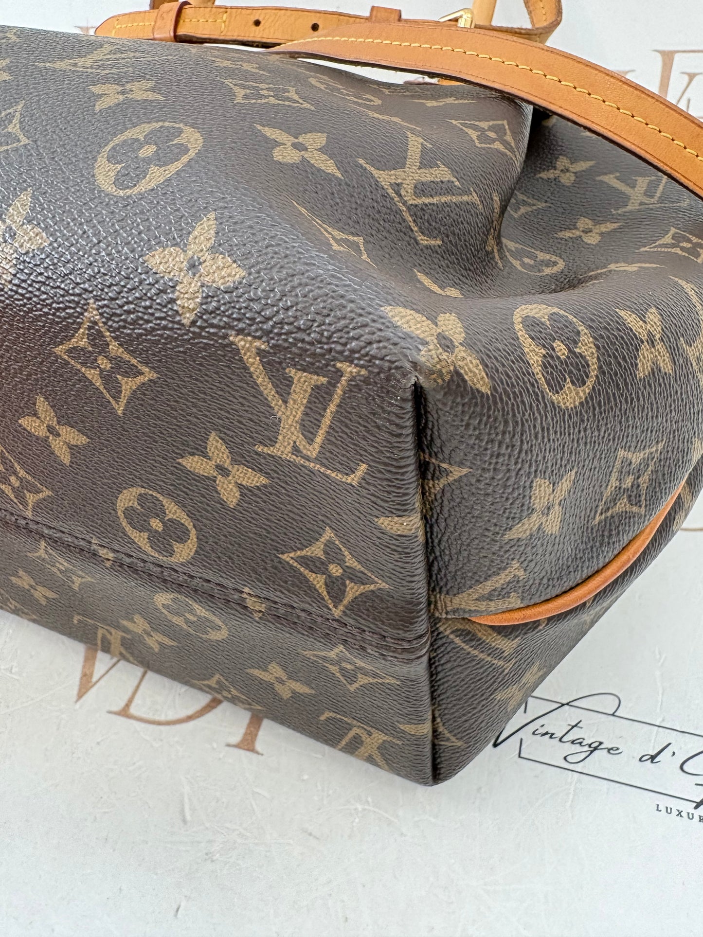383263 - Louis Vuitton Turenne